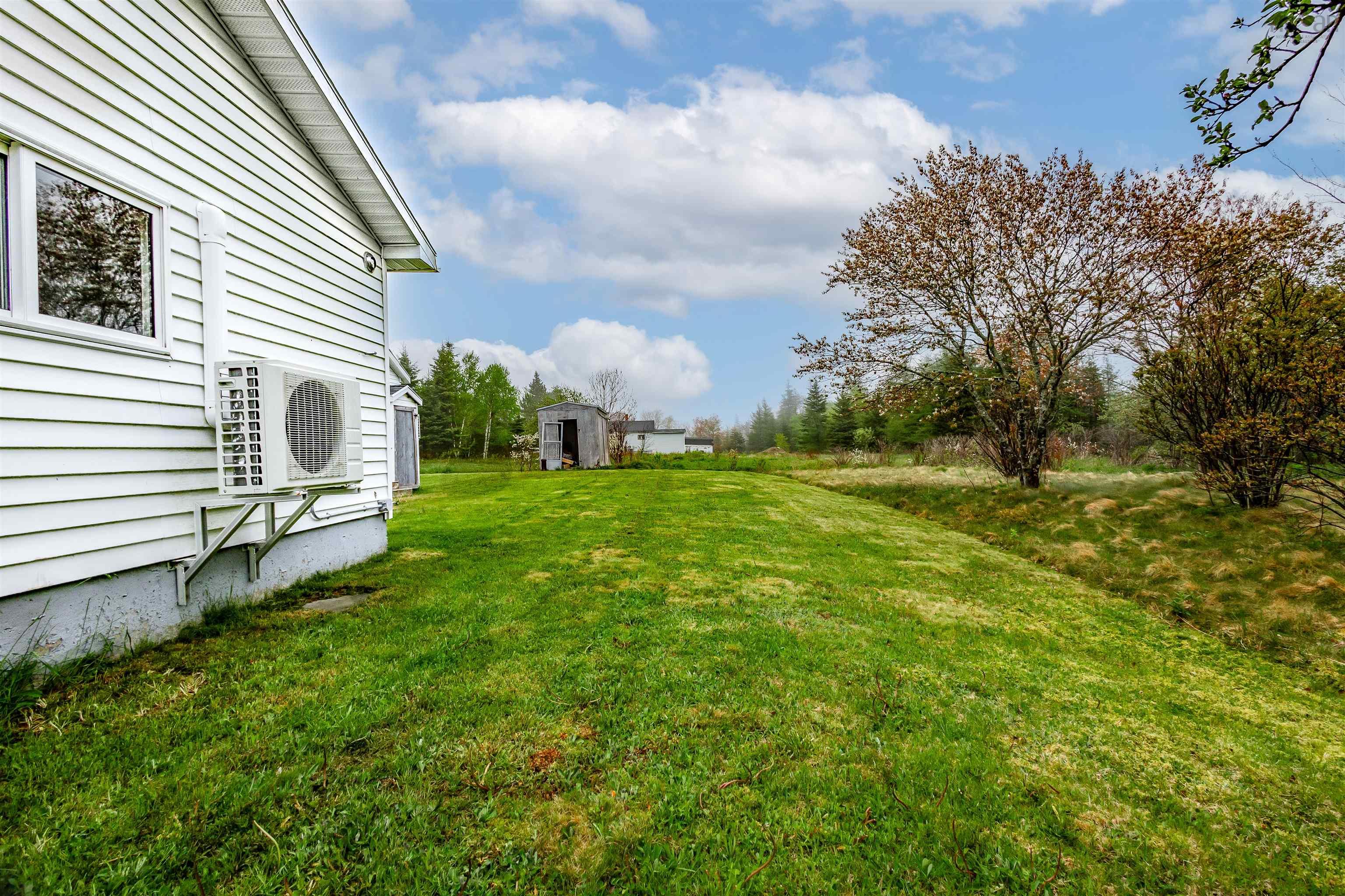 $219,900.00: 30 Thomas Avenue Sydney NS, Mira Road