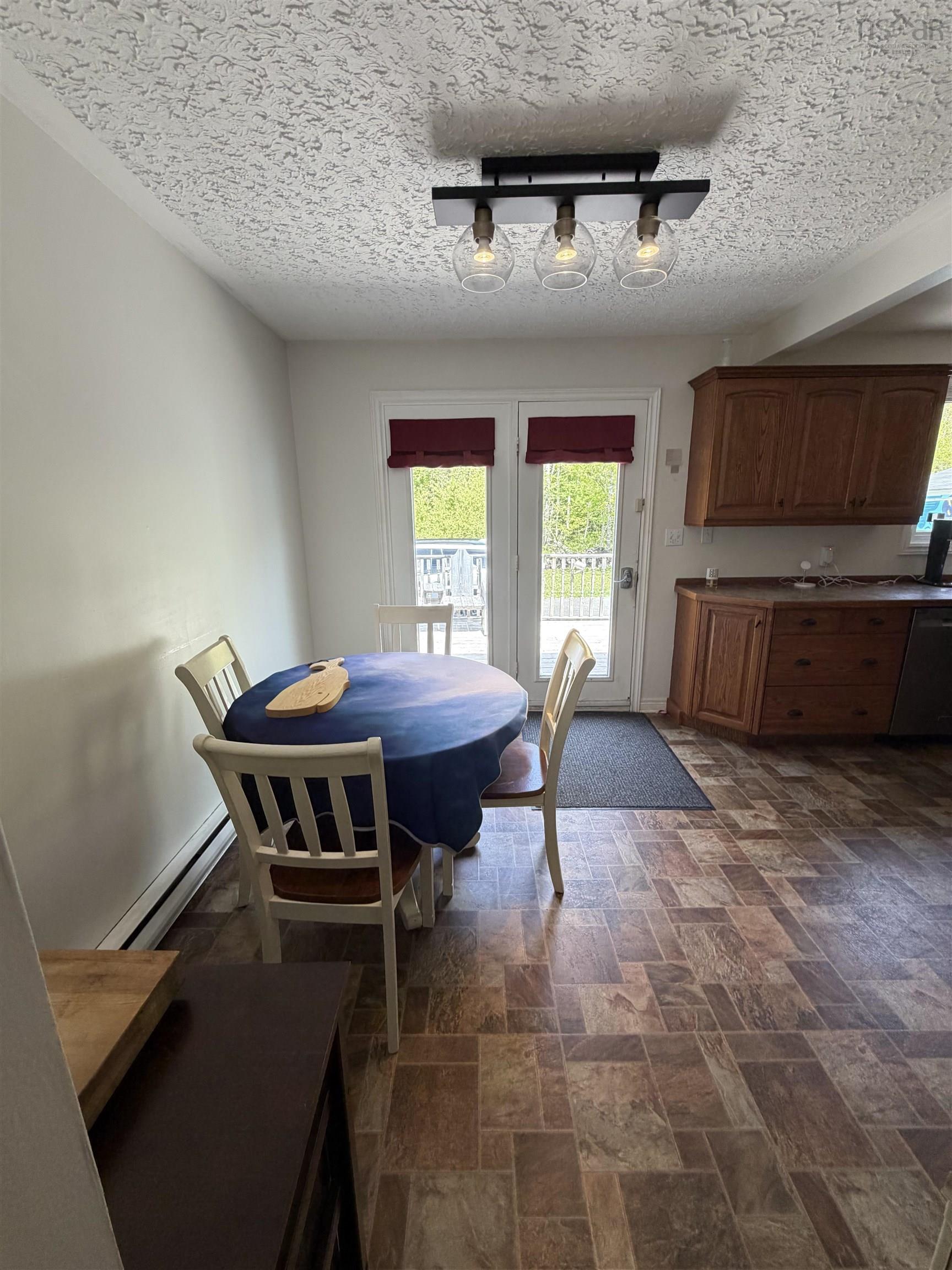 $389,900.00: 2547 Pleasant Valley Road, Maryvale