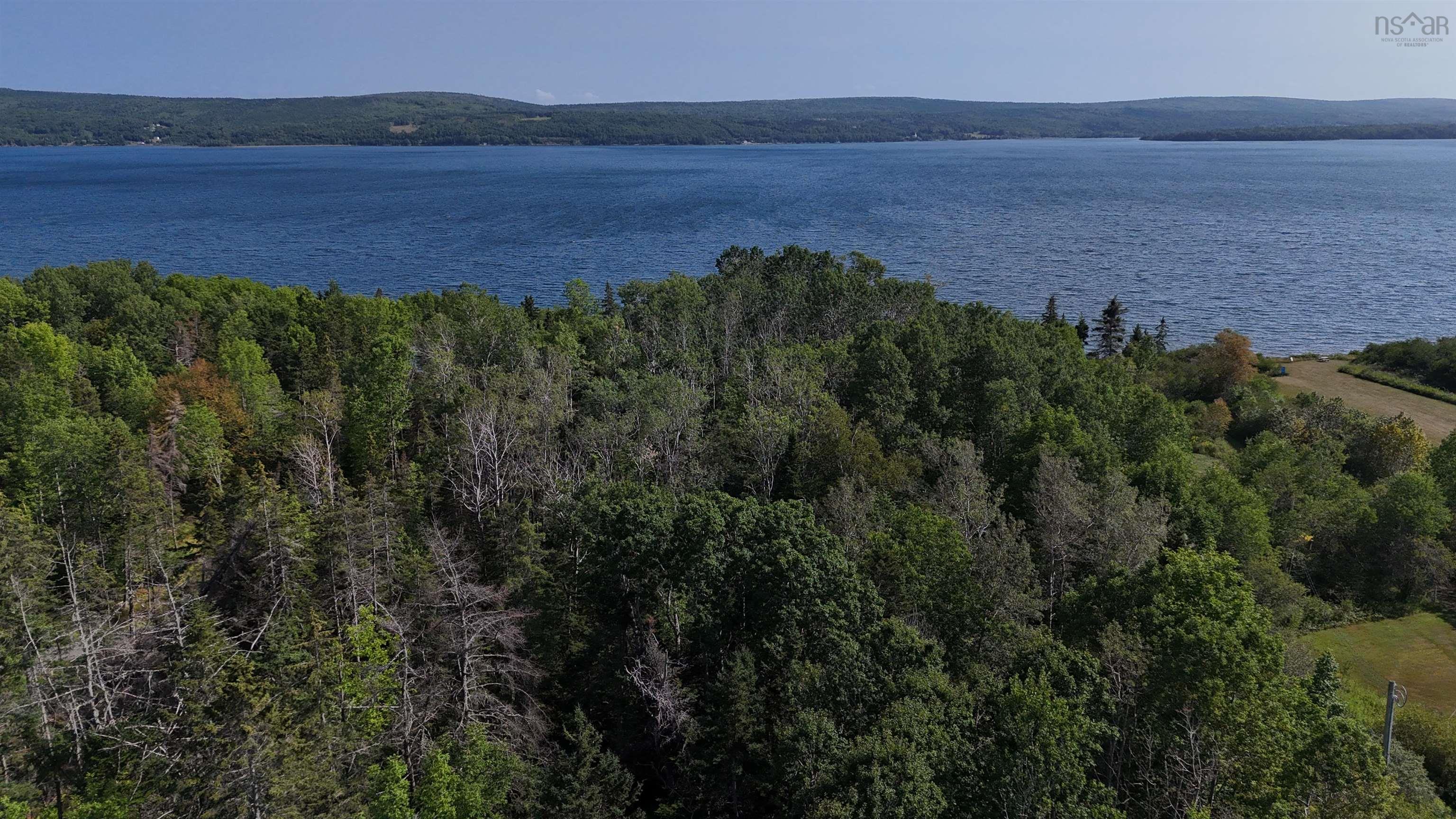 $157,500.00: 105 Highway, Baddeck Inlet