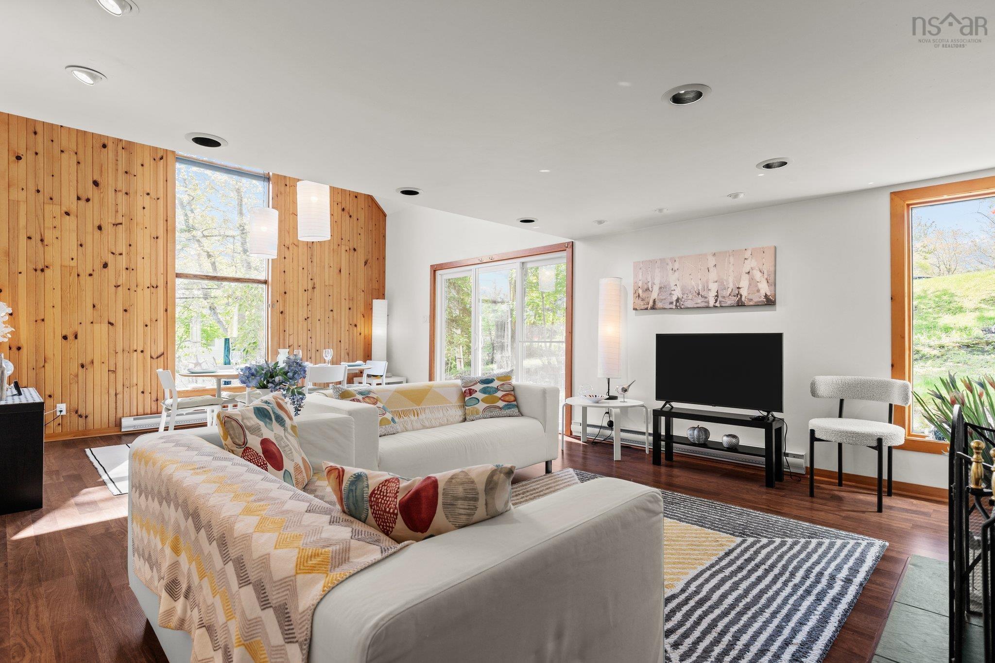 $699,000.00: 165 King Street, Chester