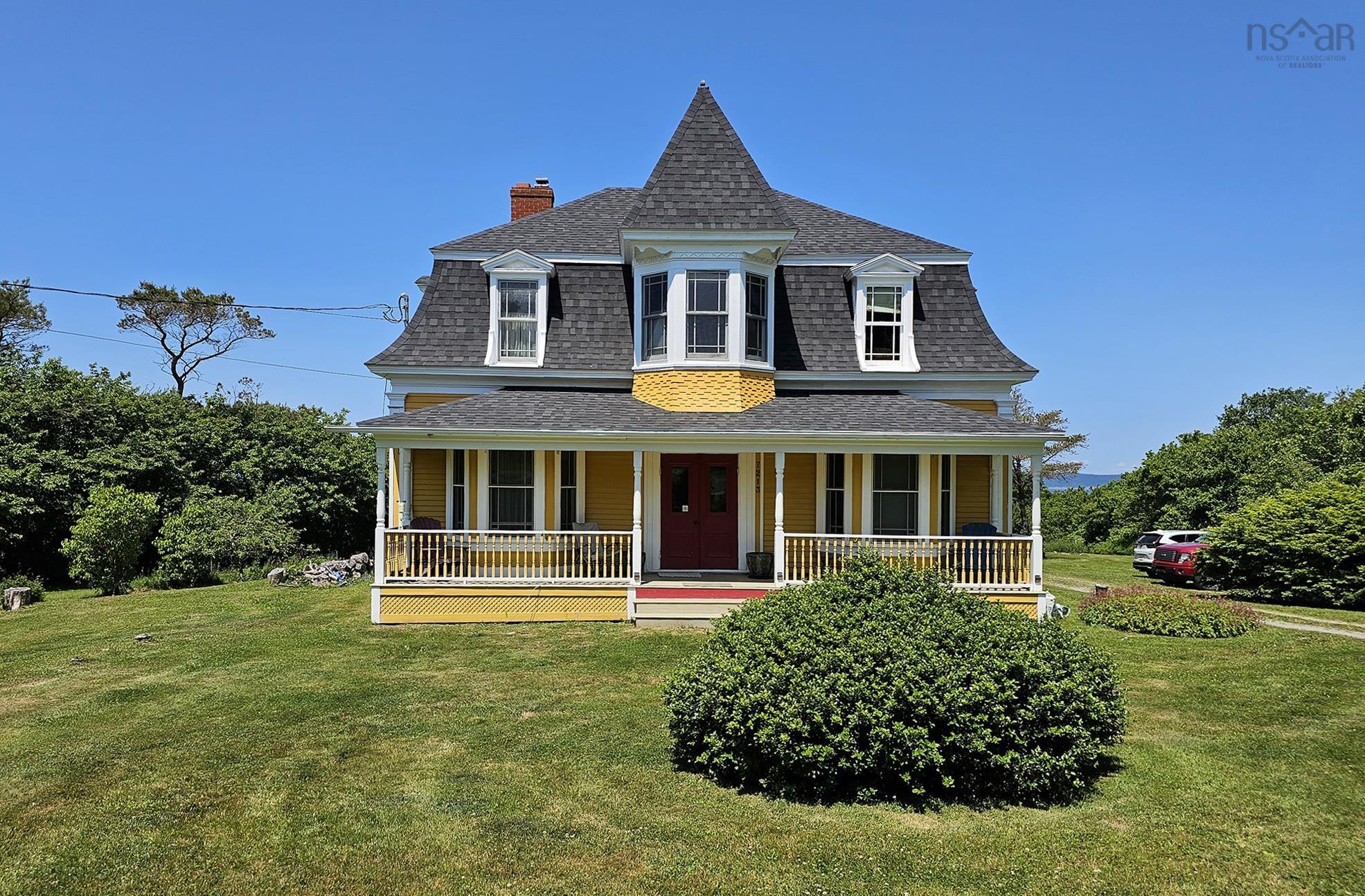 $379,000.00: 7213 Highway 101, Plympton
