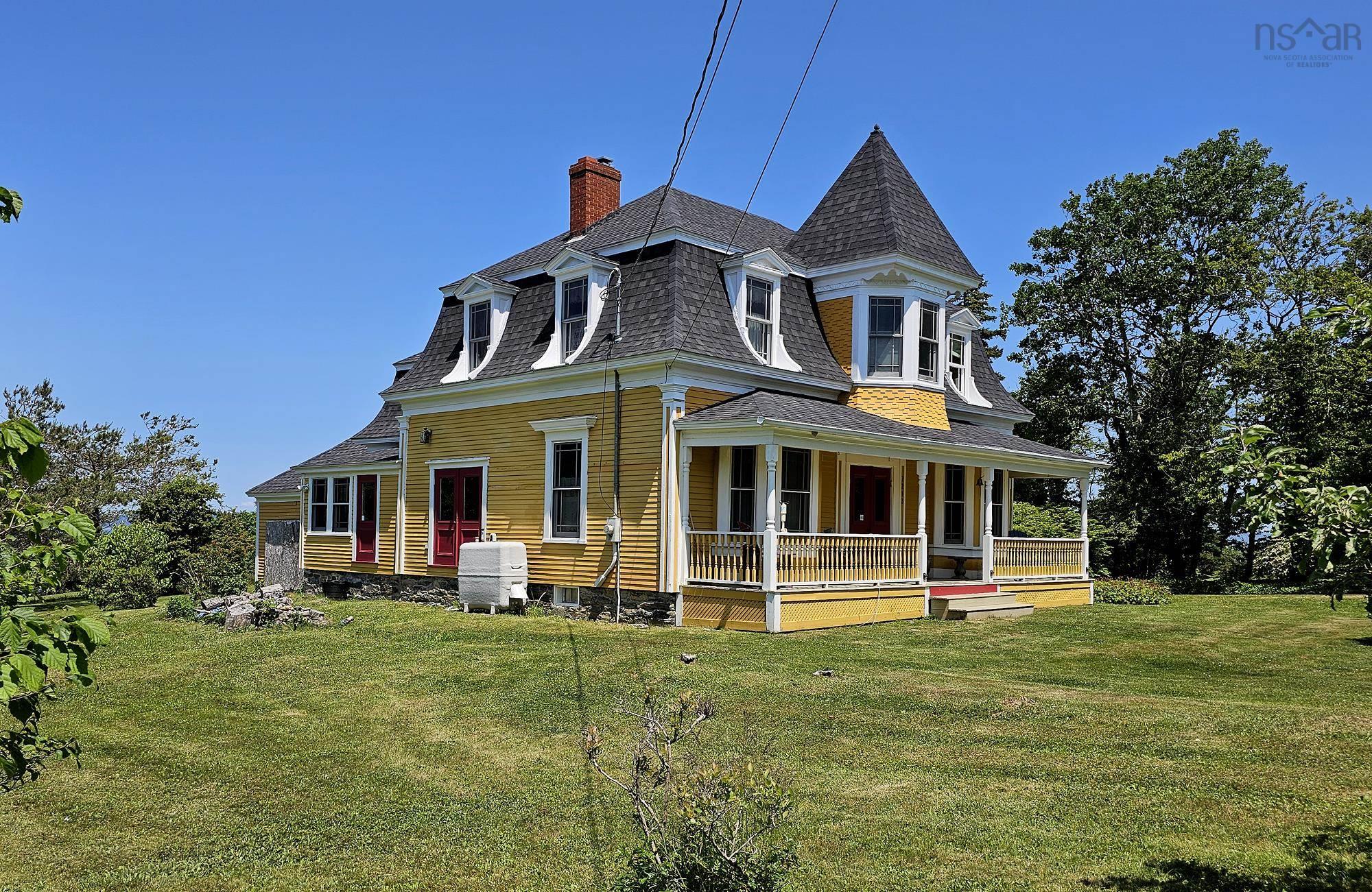 $379,000.00: 7213 Highway 101, Plympton
