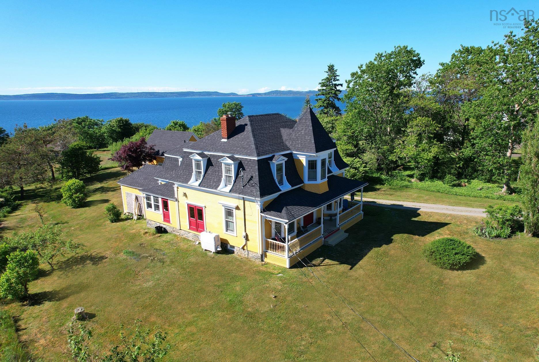 $379,000.00: 7213 Highway 101, Plympton
