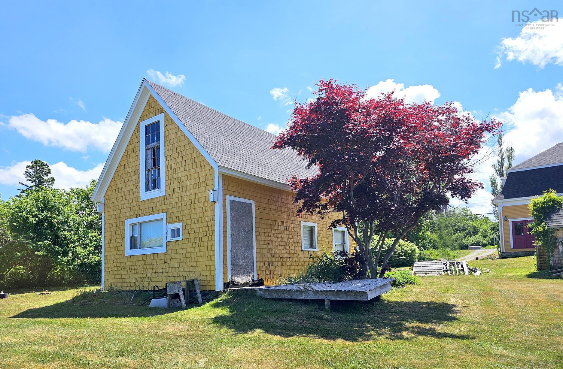 $379,000.00: 7213 Highway 101, Plympton