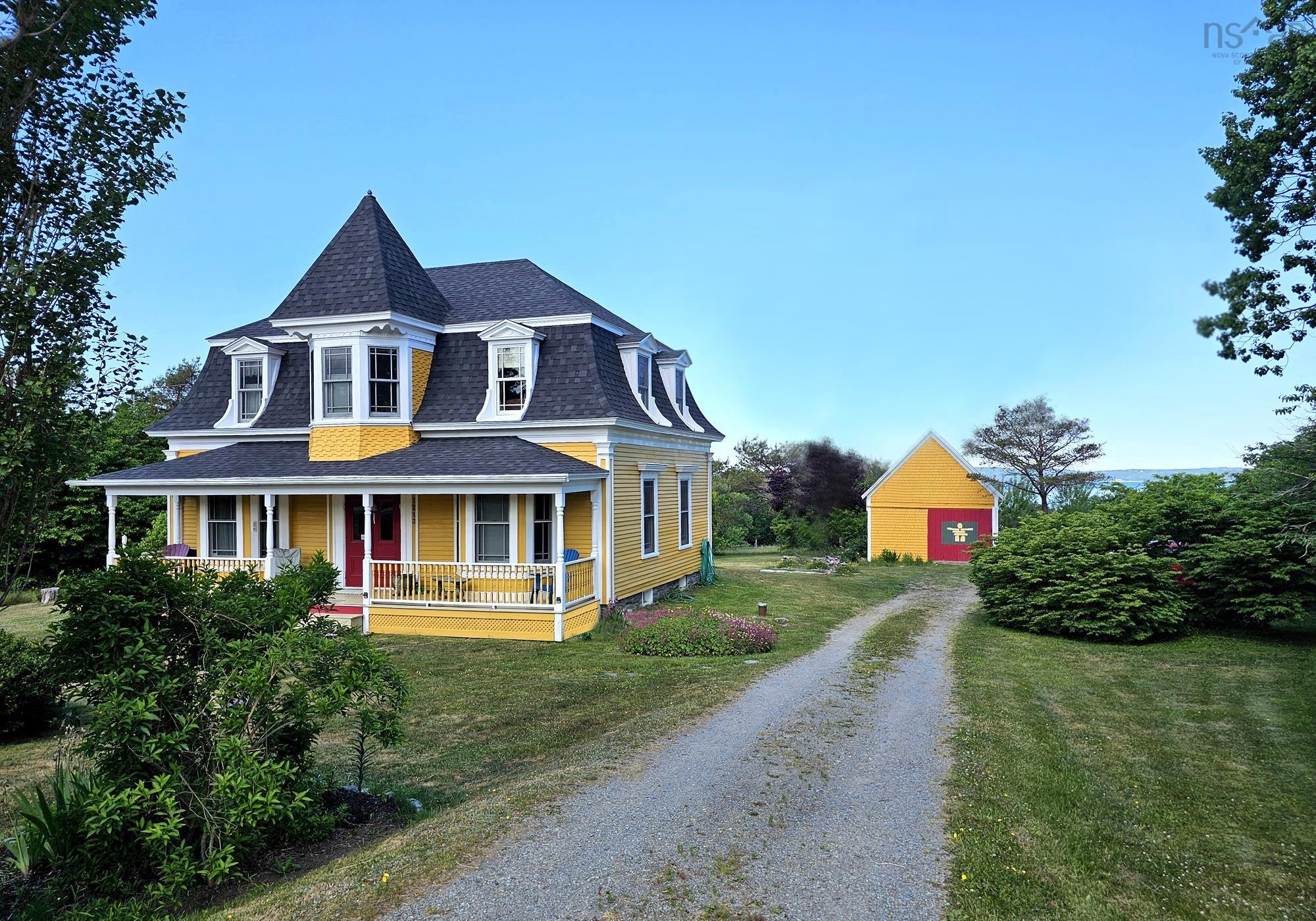$379,000.00: 7213 Highway 101, Plympton