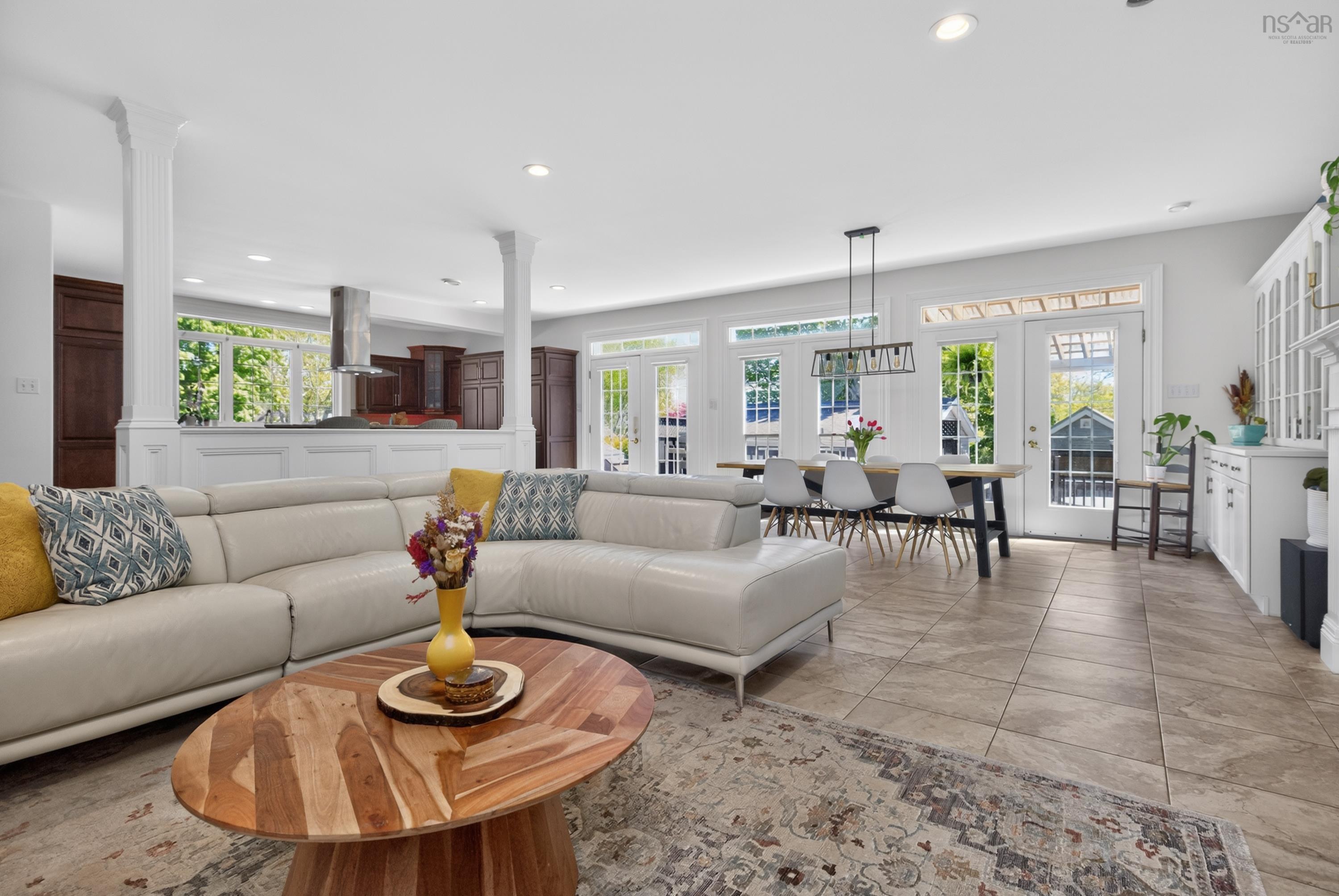 $1,100,000.00: 46 Smith Avenue, Truro