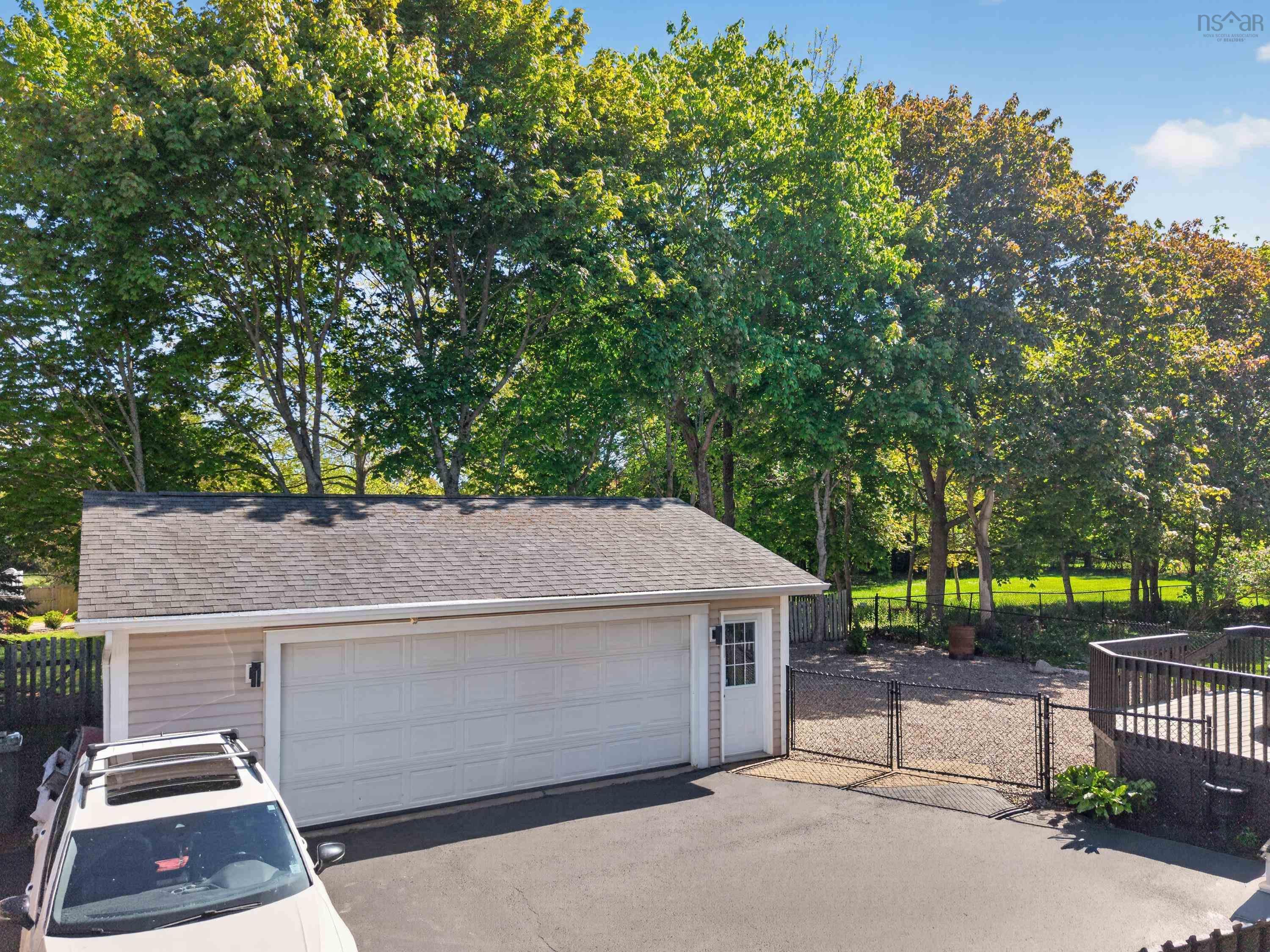 $1,100,000.00: 46 Smith Avenue, Truro