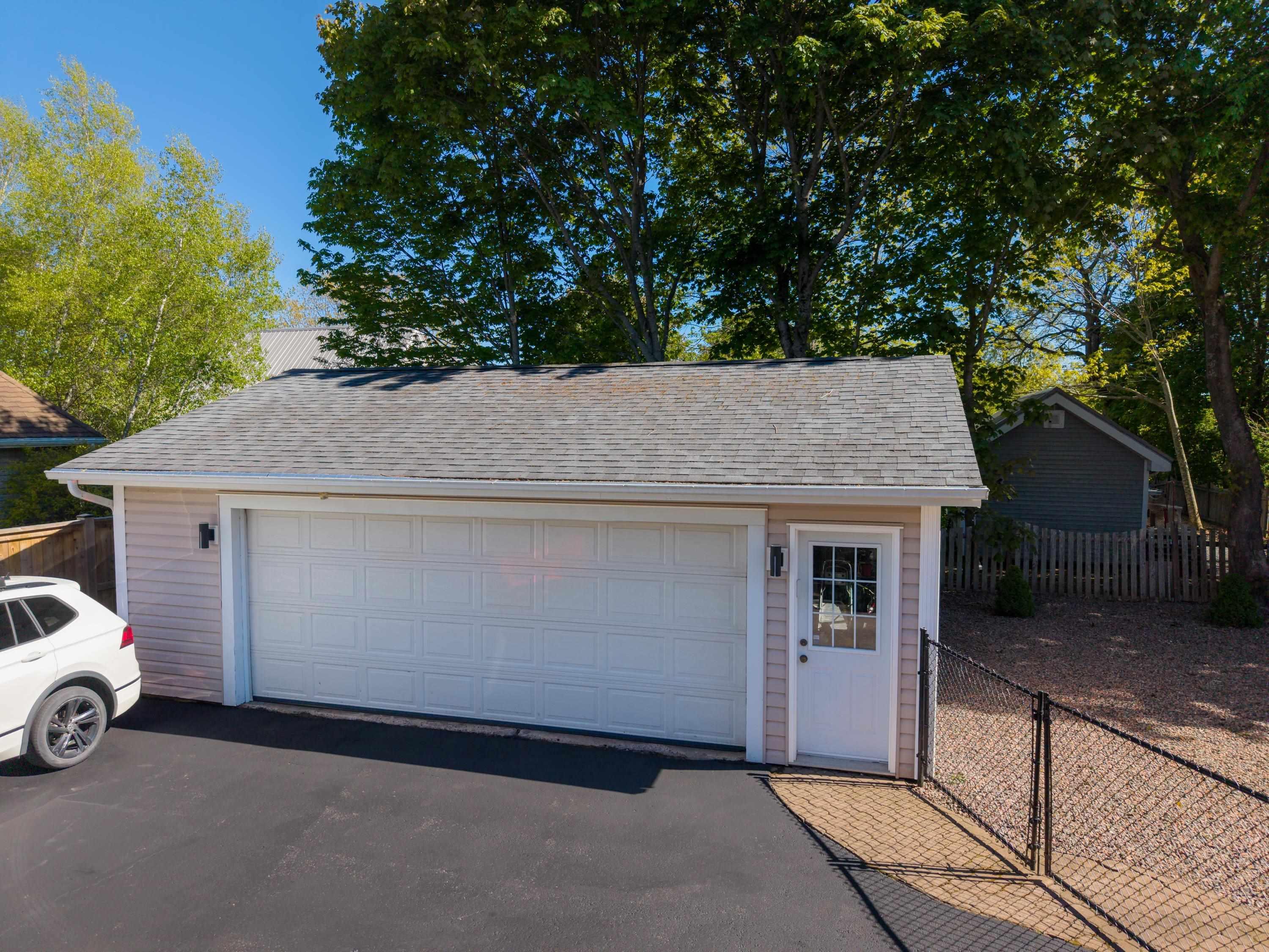 $1,100,000.00: 46 Smith Avenue, Truro