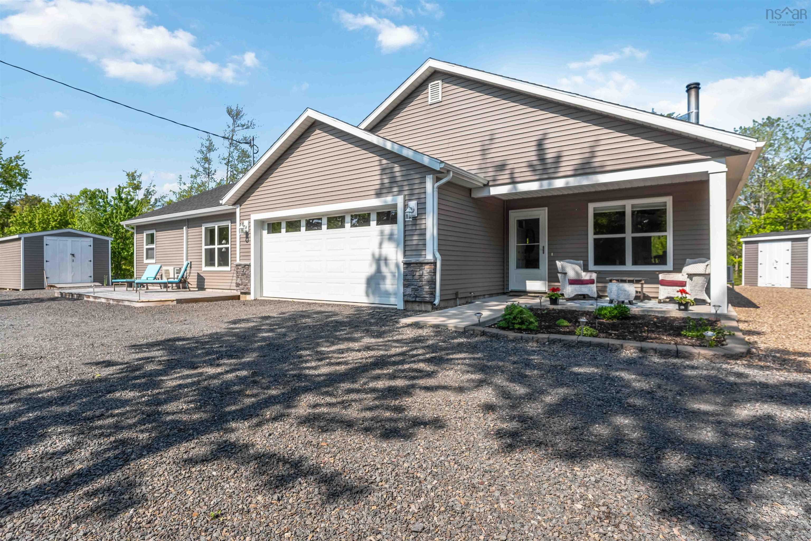 $649,900.00: 3344 Highway 12, Welton Landing