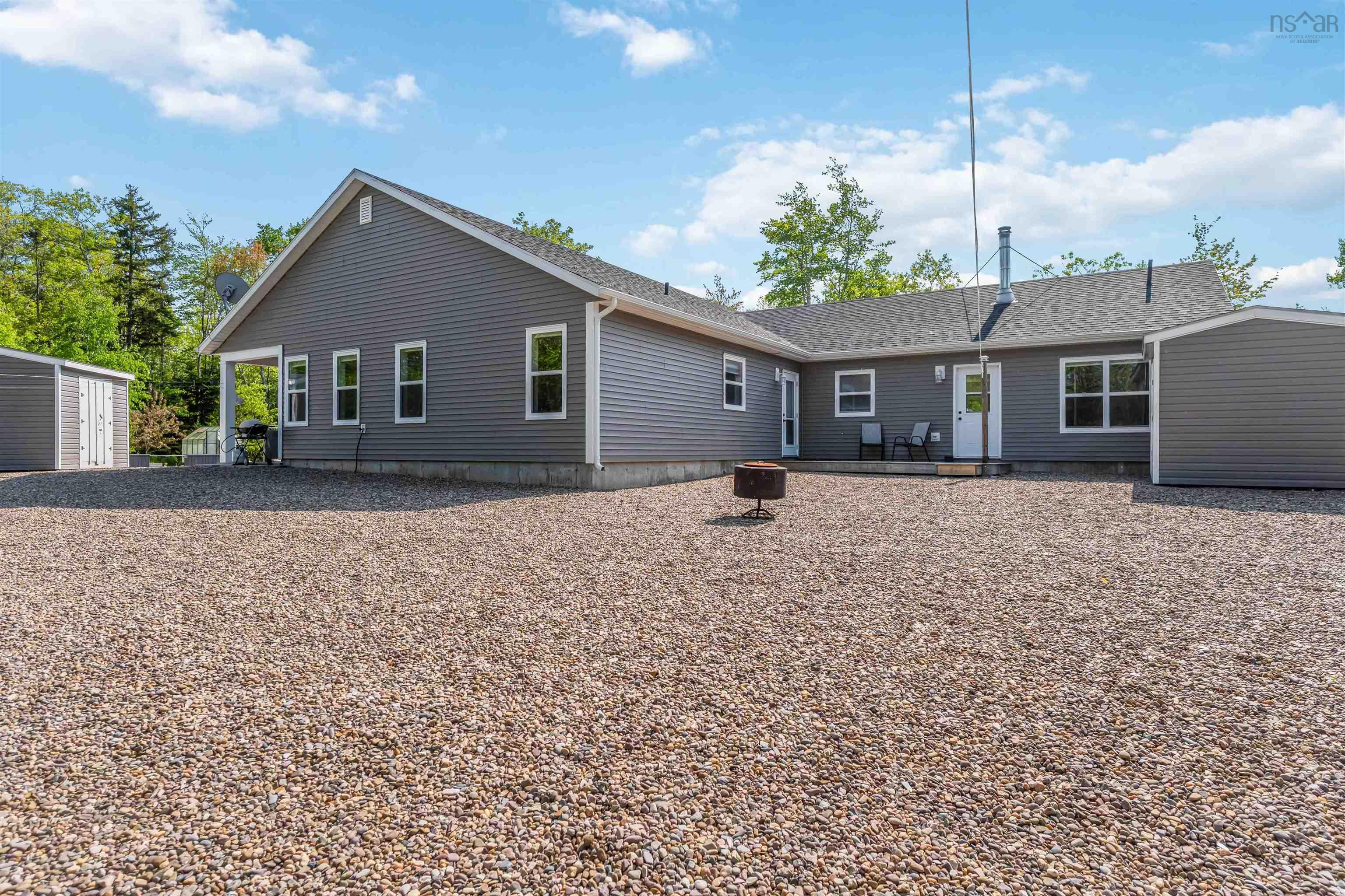 $649,900.00: 3344 Highway 12, Welton Landing