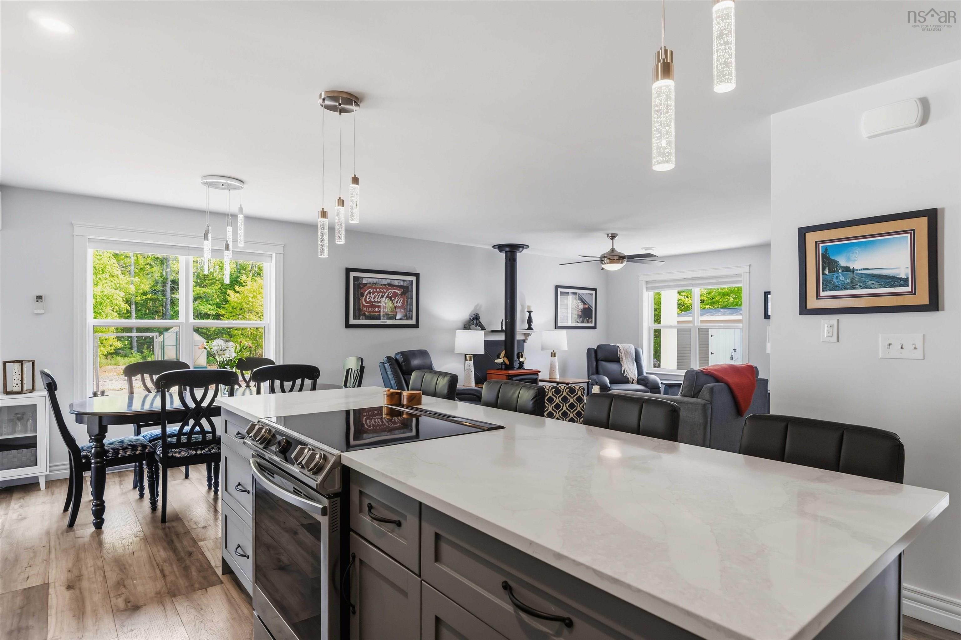 $649,900.00: 3344 Highway 12, Welton Landing