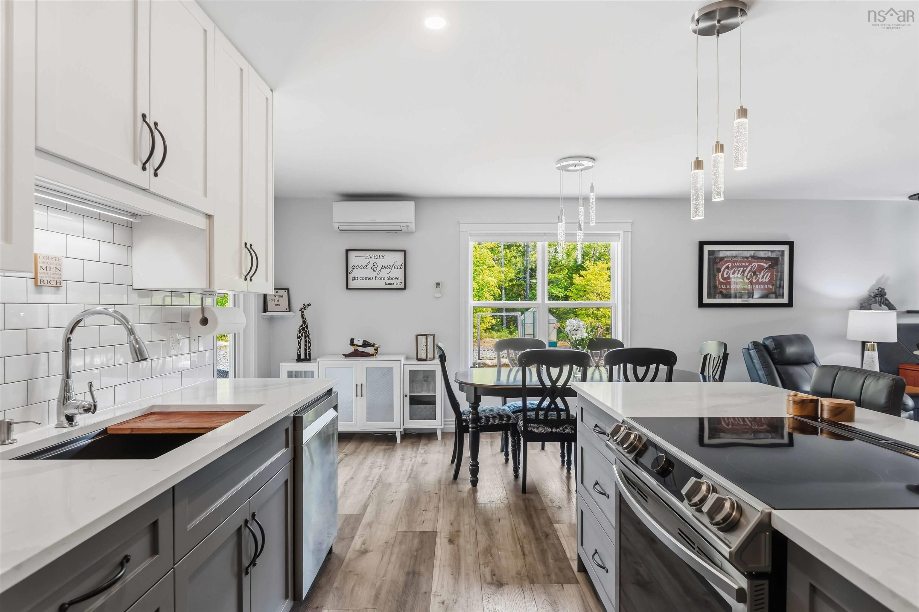$649,900.00: 3344 Highway 12, Welton Landing