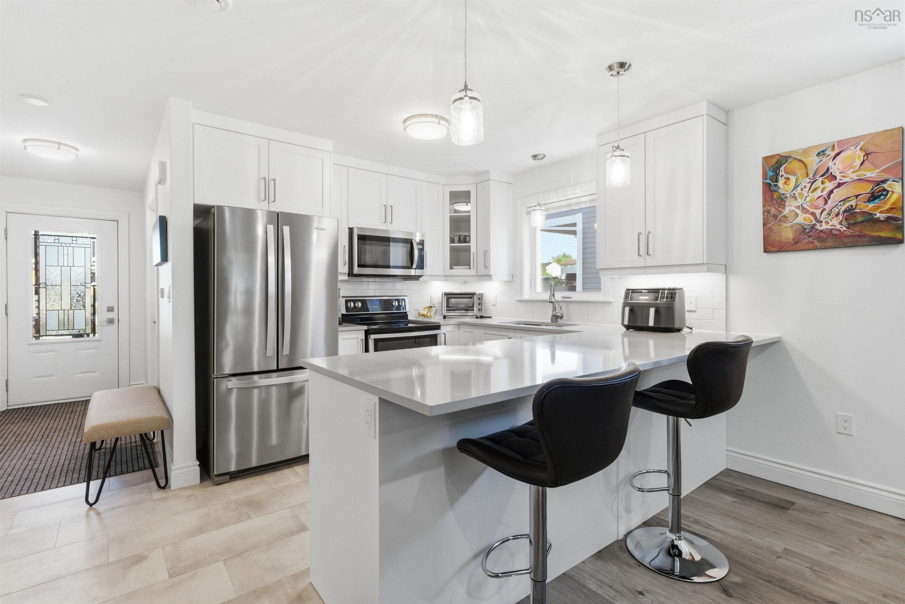 $500,000.00: 8 Goldenrod Court, Falmouth