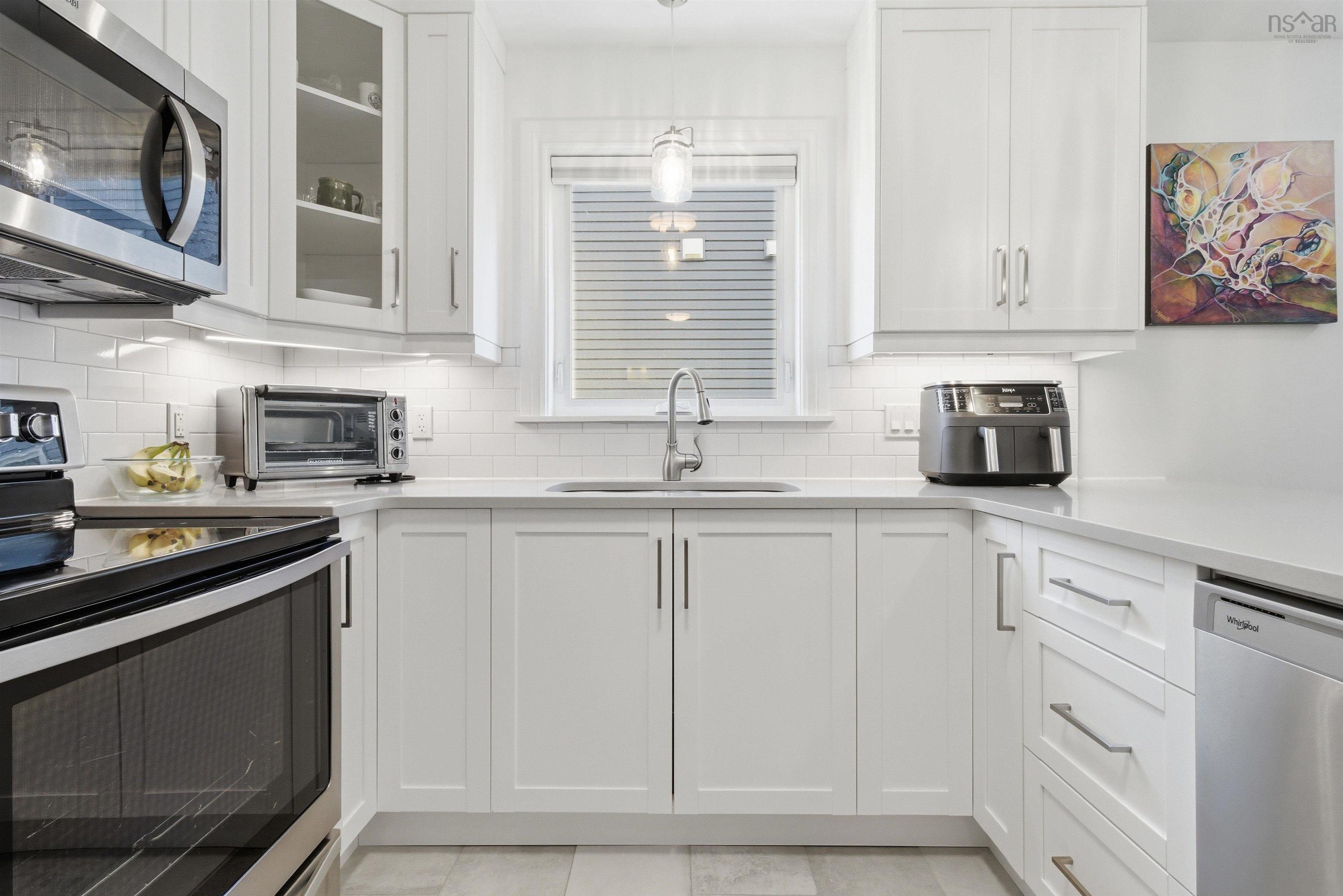 $500,000.00: 8 Goldenrod Court, Falmouth