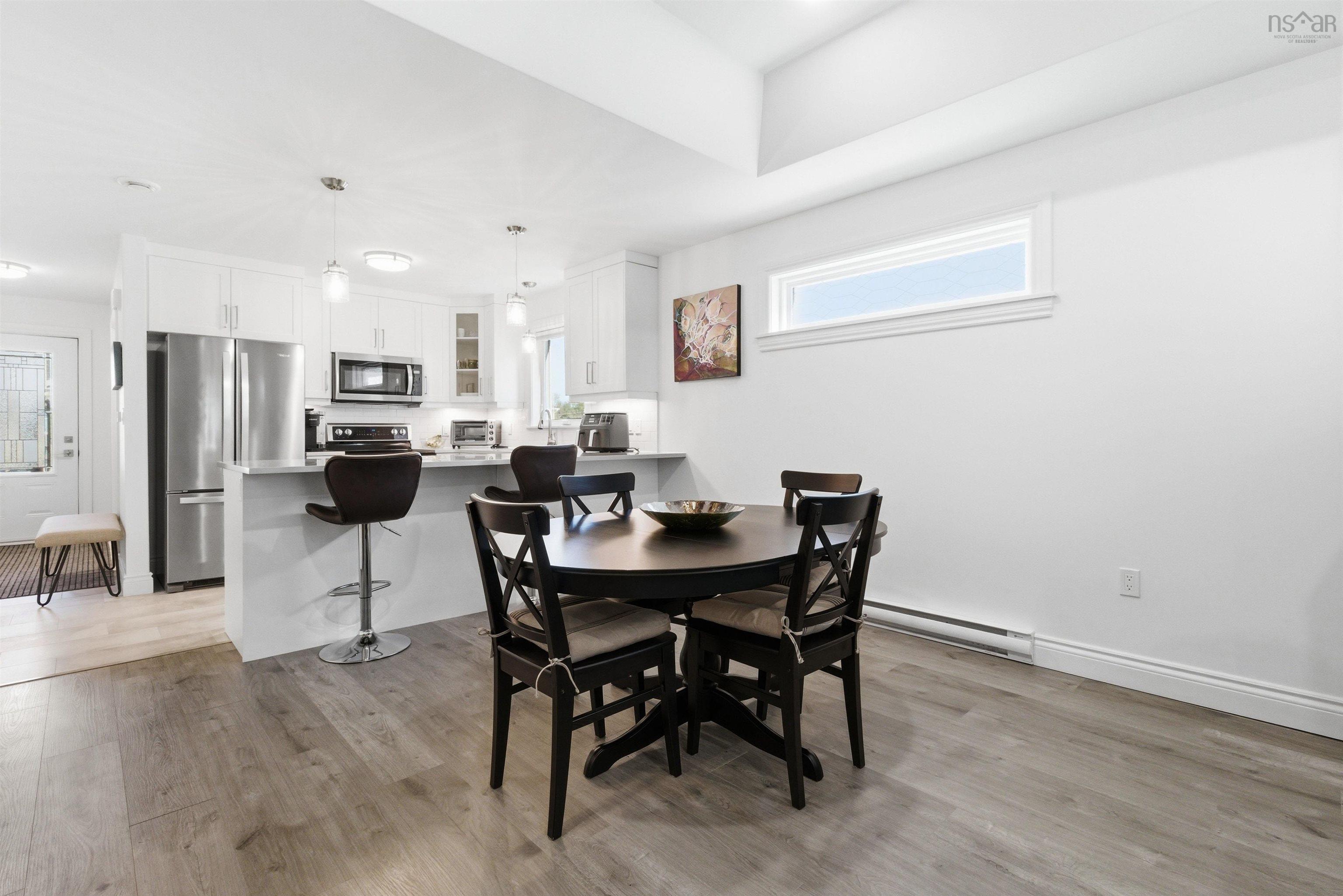 $500,000.00: 8 Goldenrod Court, Falmouth