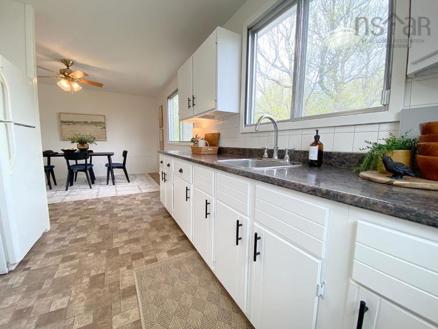 $439,900.00: 3885 Prospect Road, North Alton
