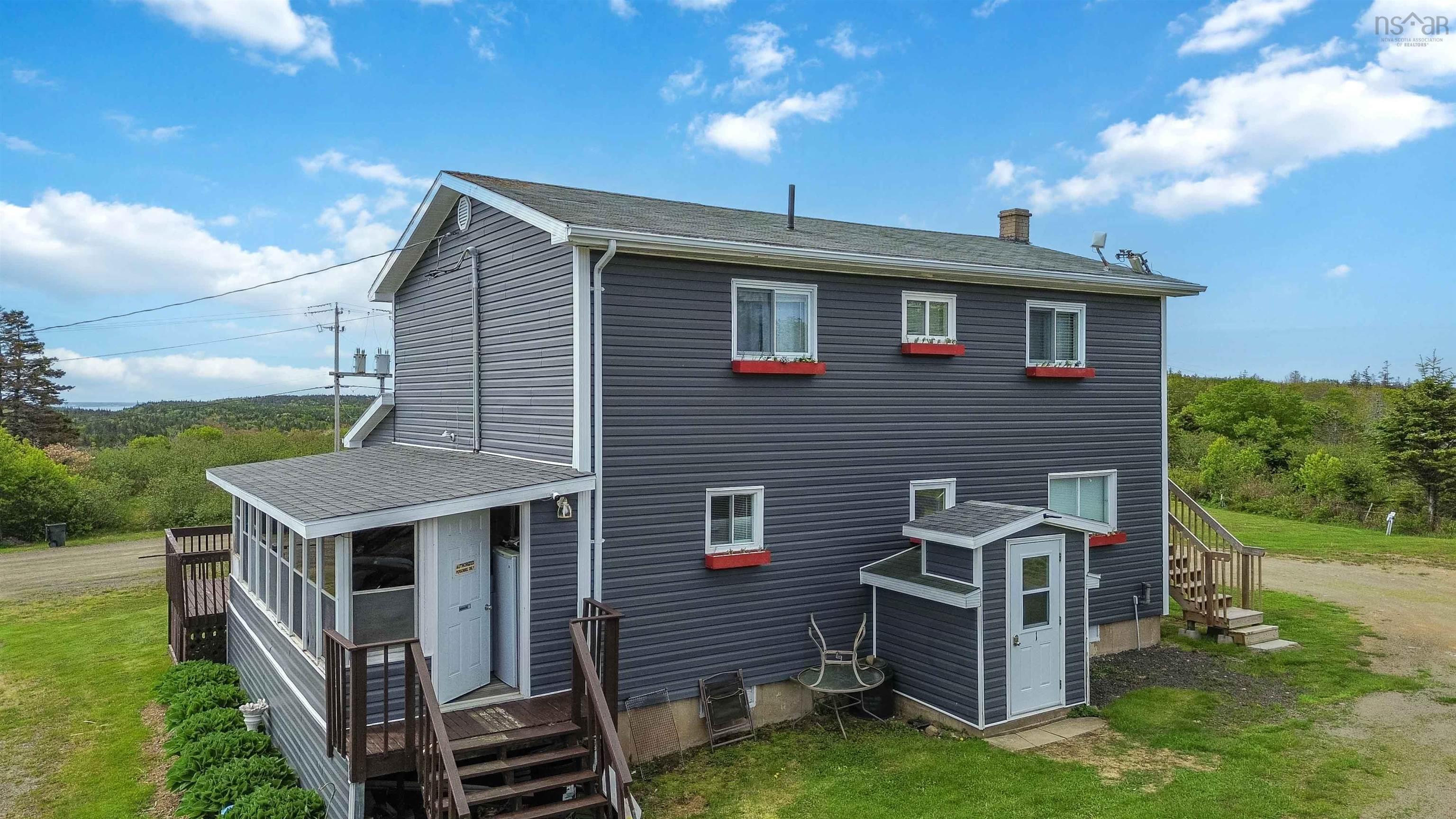 $700,000.00: 50 Whale Cove Road, Whale Cove