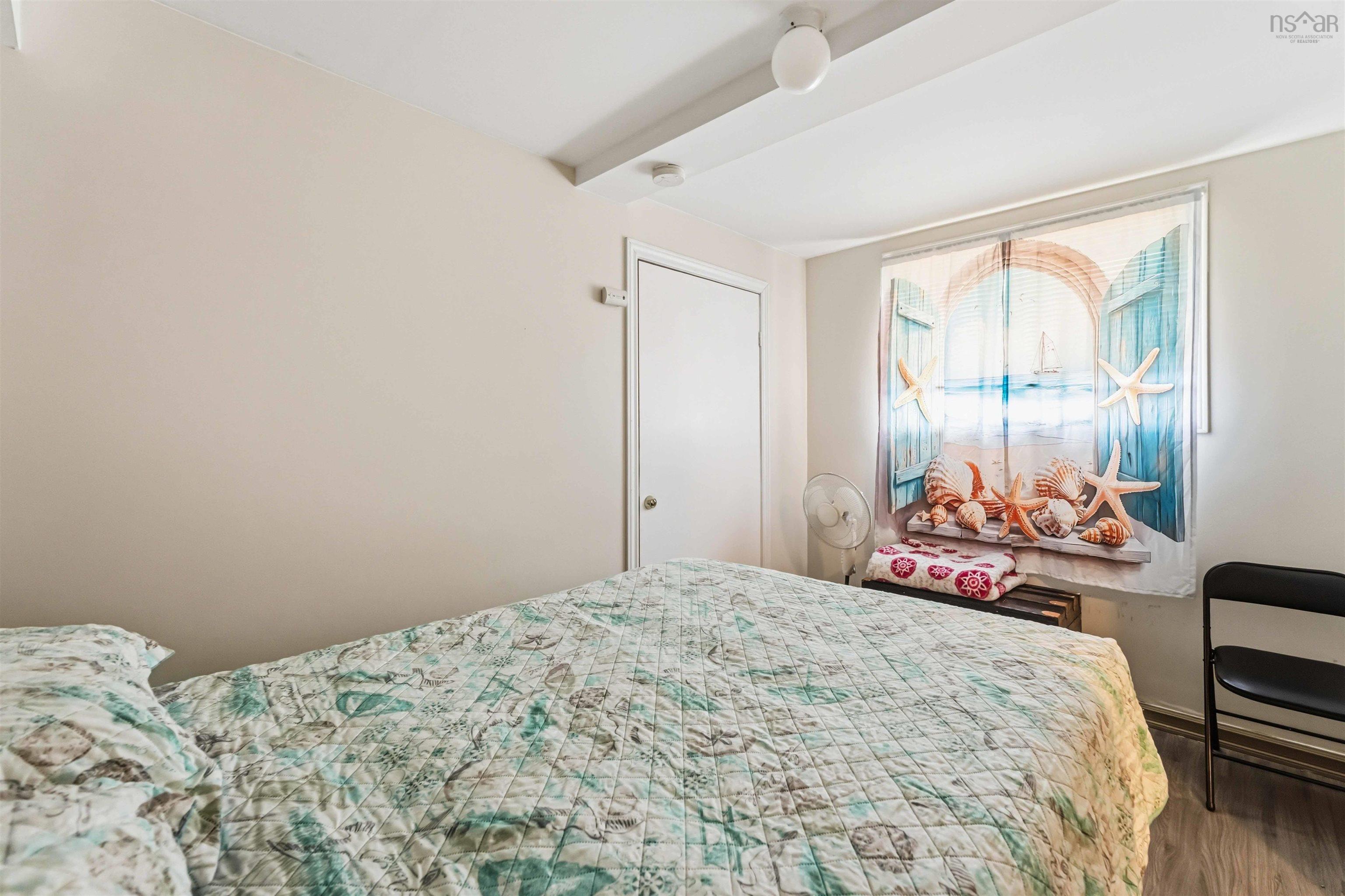 $700,000.00: 50 Whale Cove Road, Whale Cove
