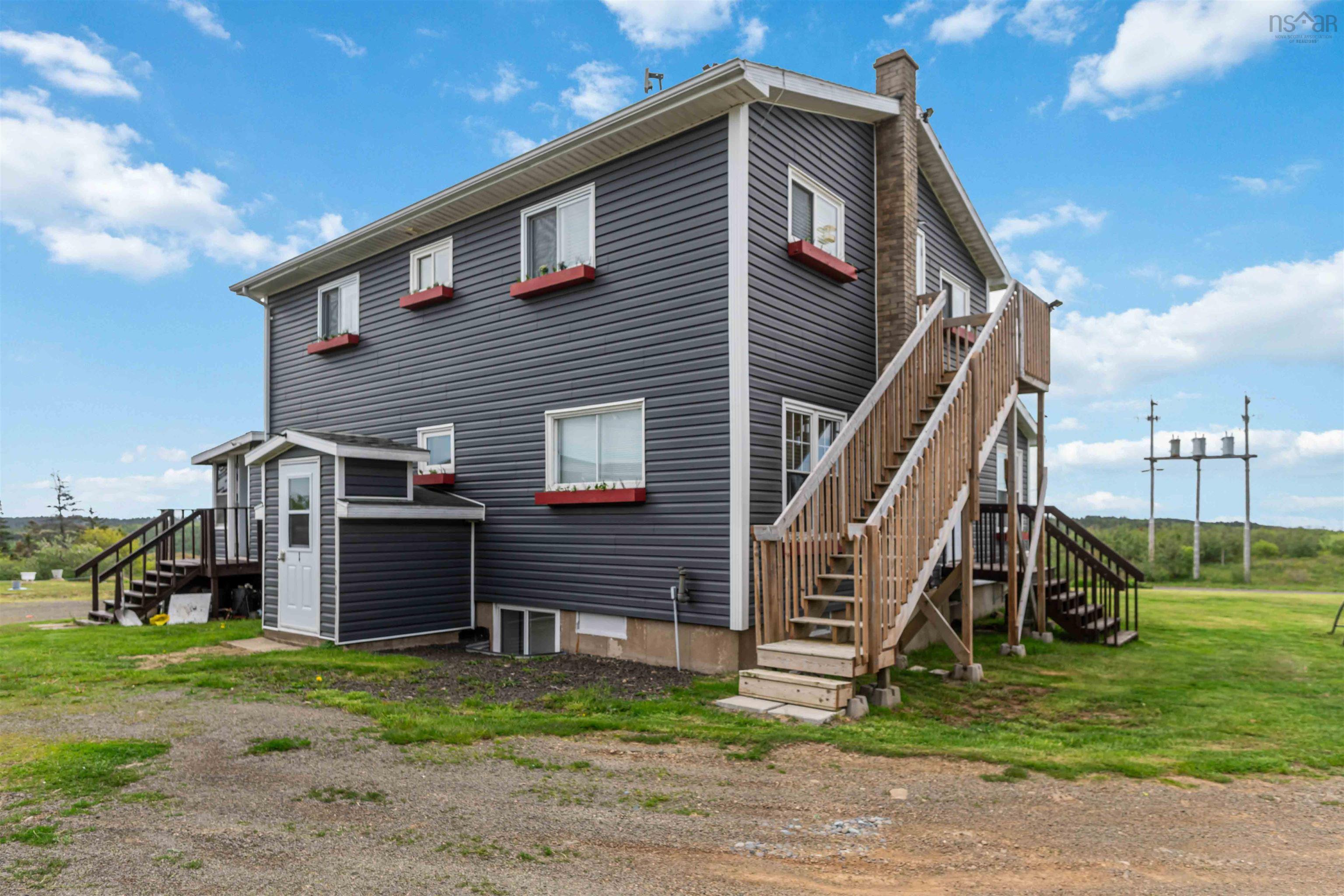 $700,000.00: 50 Whale Cove Road, Whale Cove