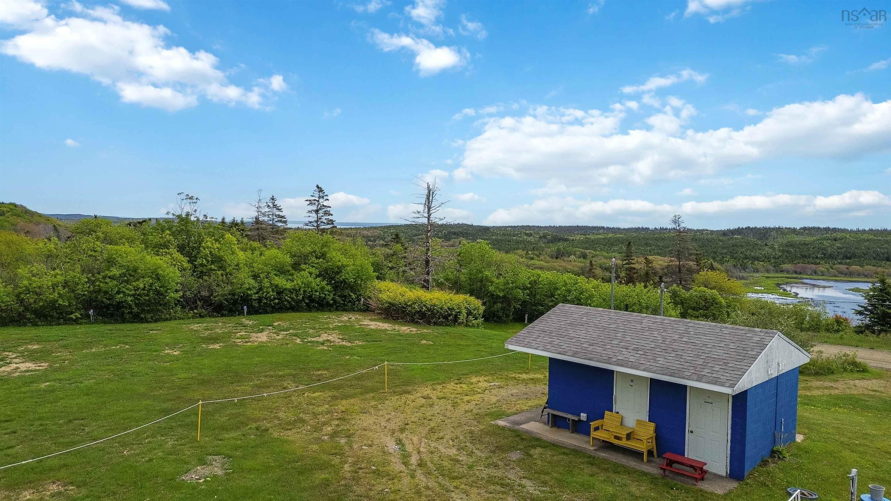 $700,000.00: 50 Whale Cove Road, Whale Cove