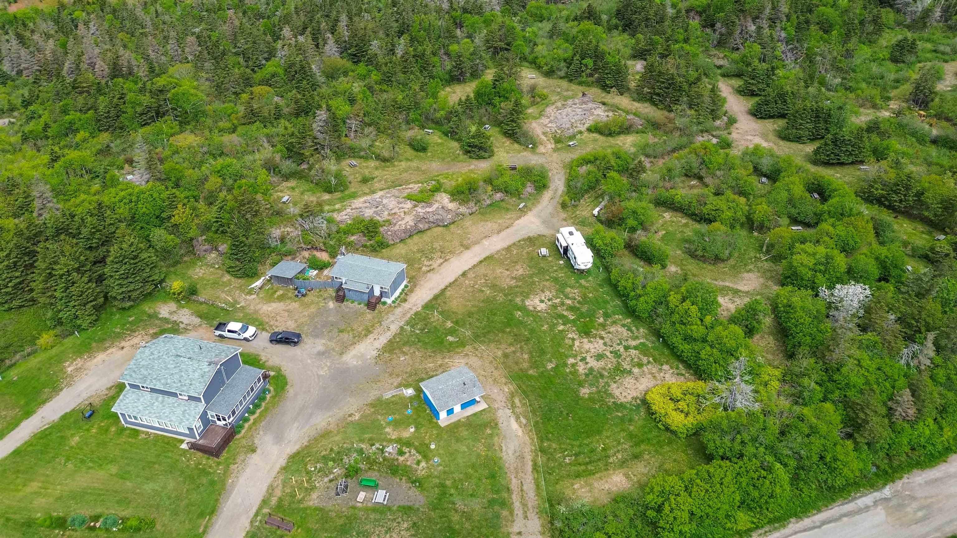 $700,000.00: 50 Whale Cove Road, Whale Cove
