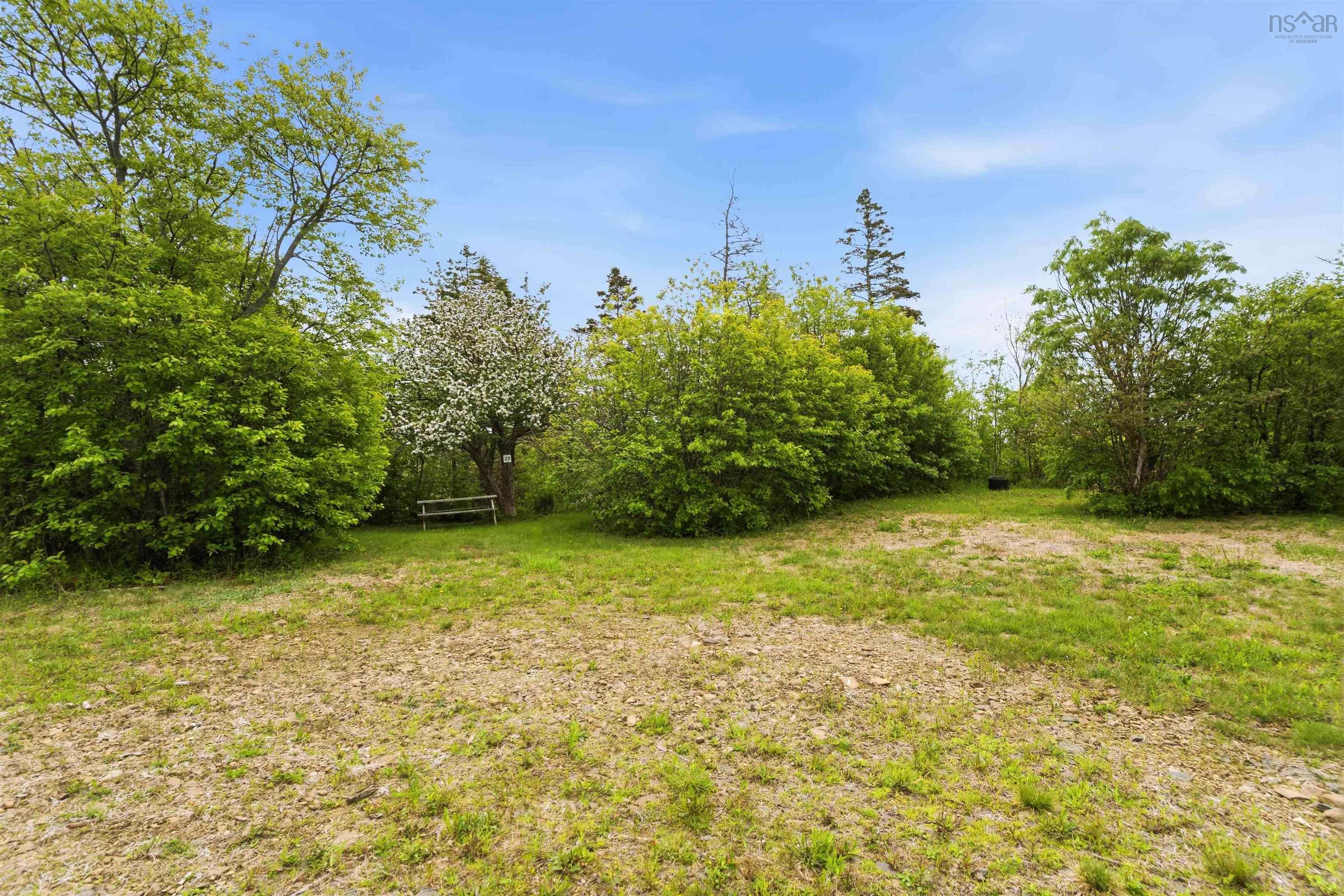 $700,000.00: 50 Whale Cove Road, Whale Cove