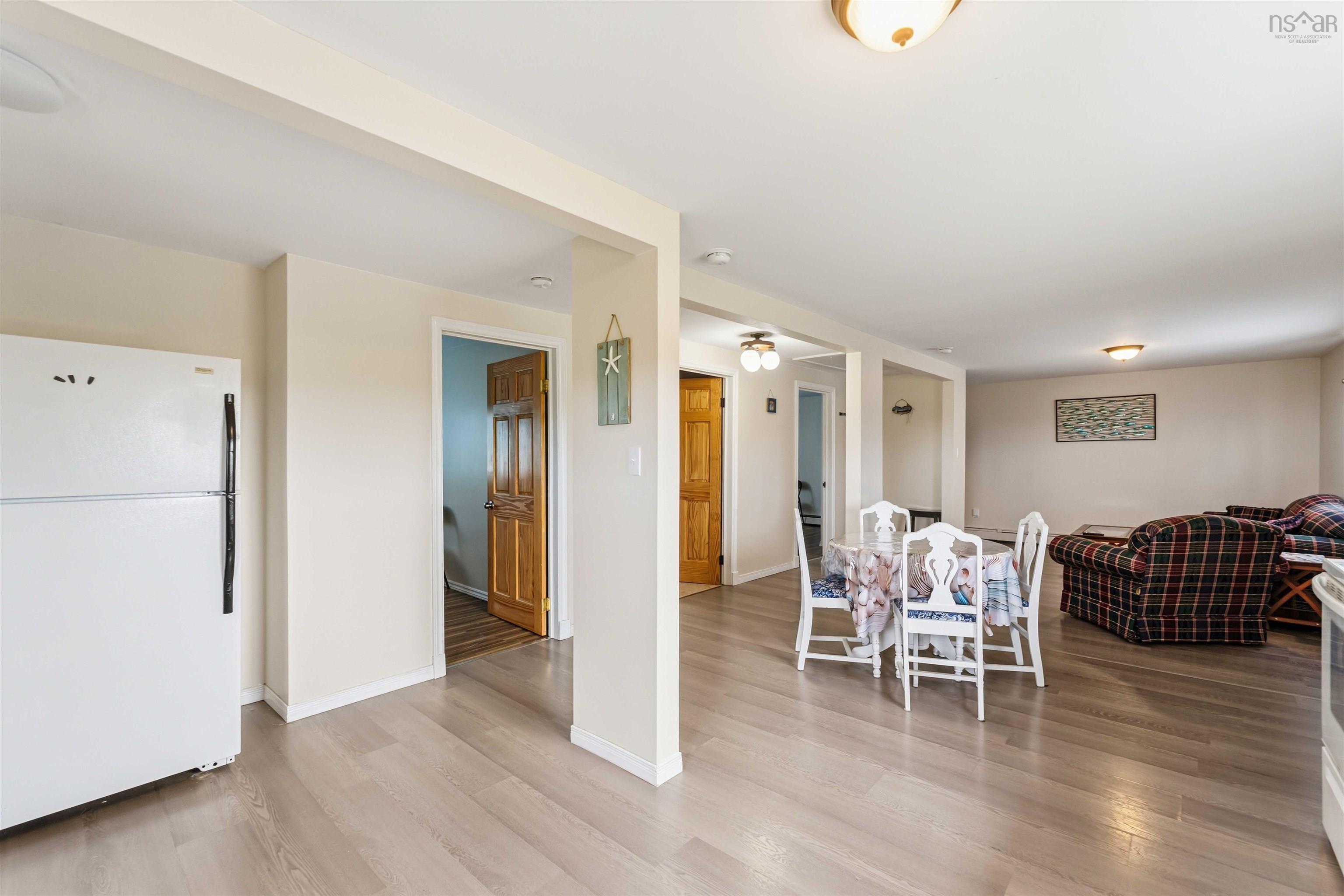 $700,000.00: 50 Whale Cove Road, Whale Cove
