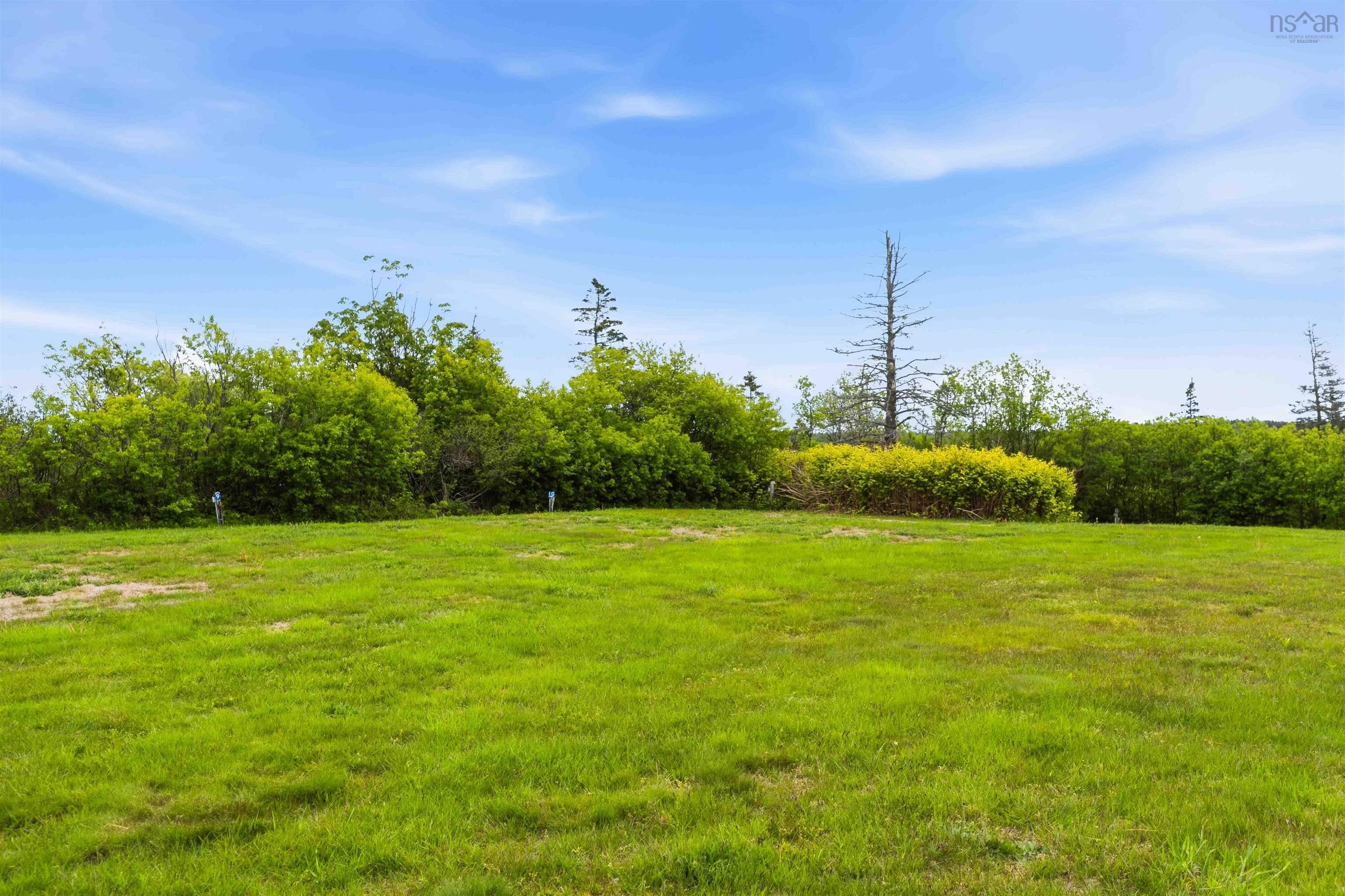 $700,000.00: 50 Whale Cove Road, Whale Cove