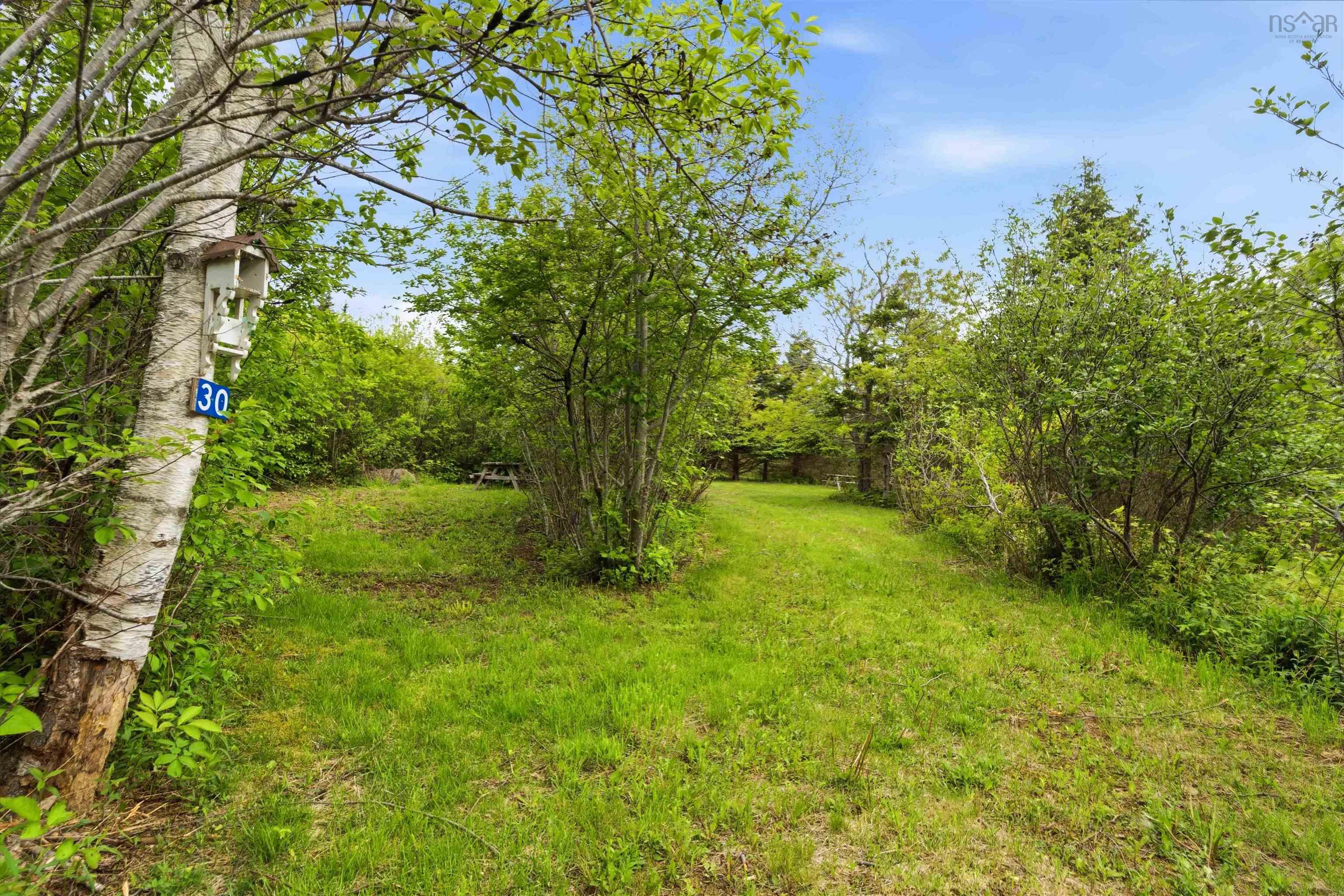 $700,000.00: 50 Whale Cove Road, Whale Cove