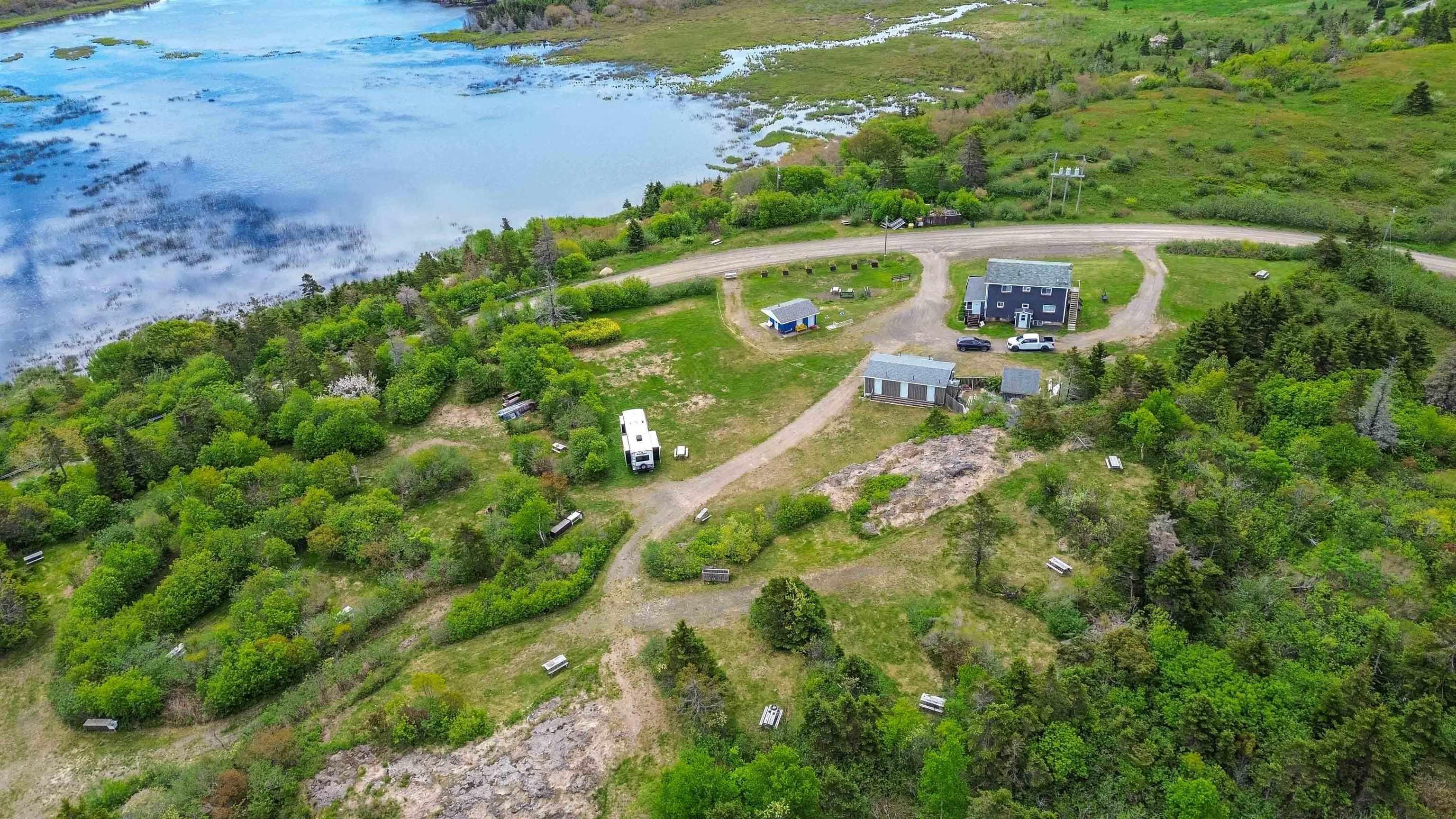 $700,000.00: 50 Whale Cove Road, Whale Cove
