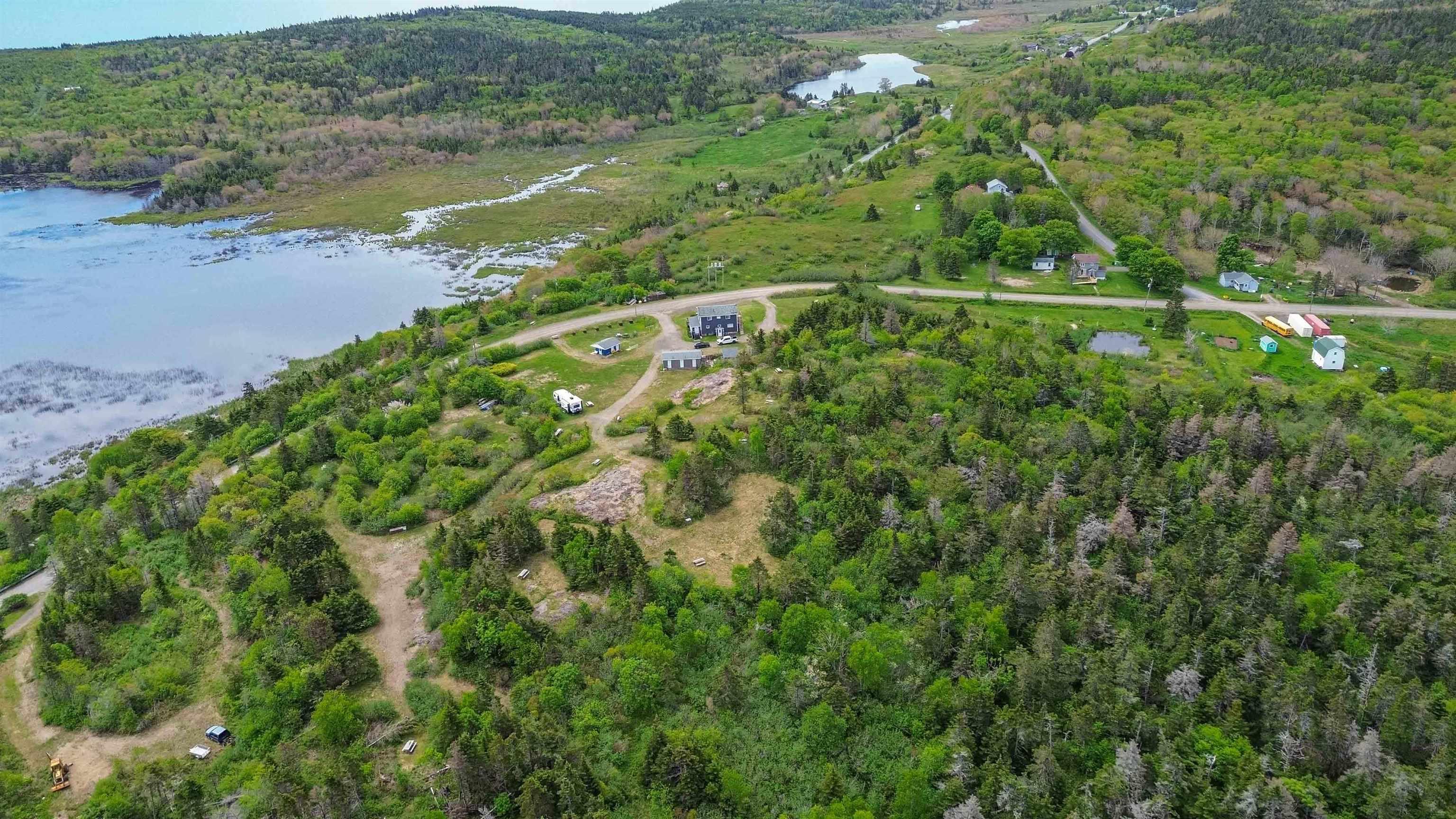 $700,000.00: 50 Whale Cove Road, Whale Cove