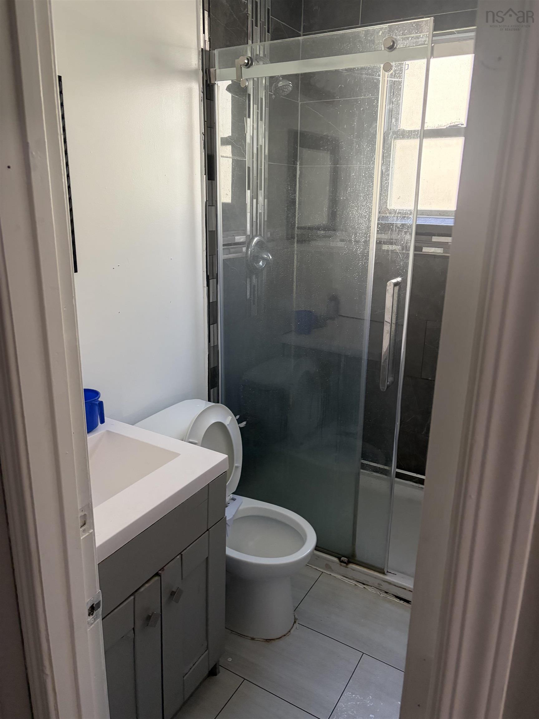$240,000.00: 360 St. Peters Road, Sydney
