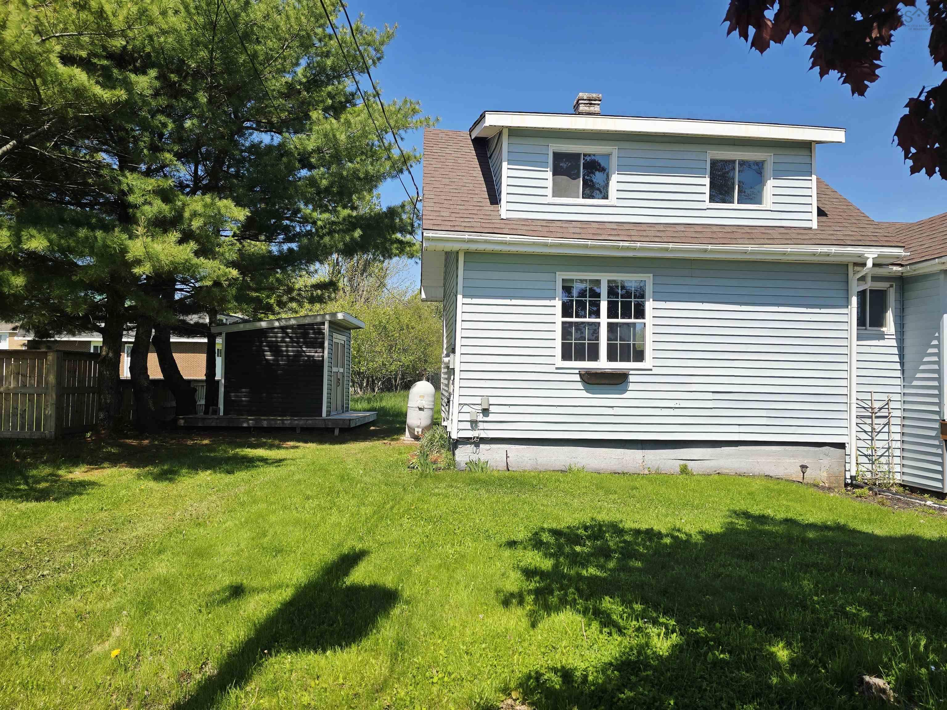 $199,999.00: 337 Tremont Street, New Glasgow