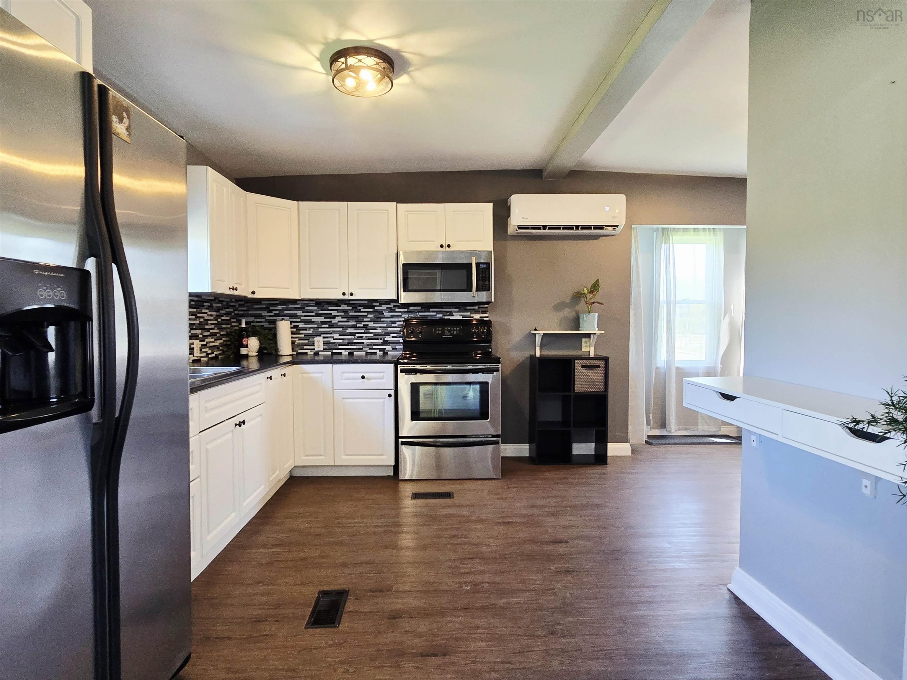 $199,999.00: 337 Tremont Street, New Glasgow