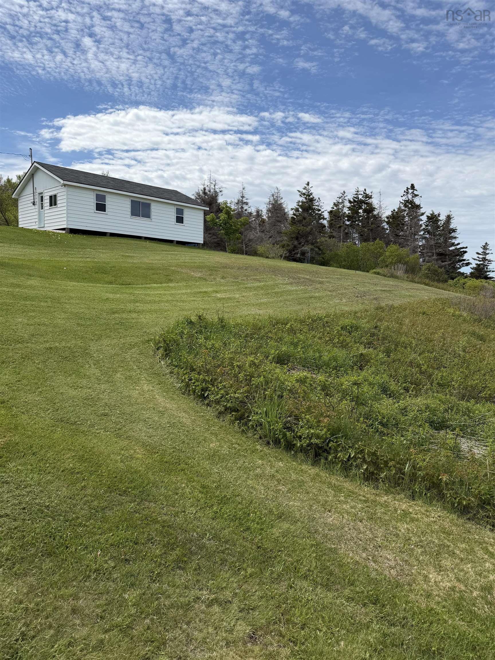 $399,900.00: 115 John Joes Lane    B0K 1G0, McArras Brook