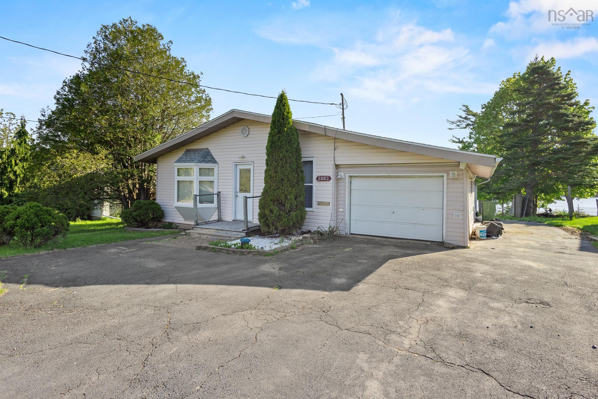 $469,900.00: 2883 Sackville Drive, Upper Sackville