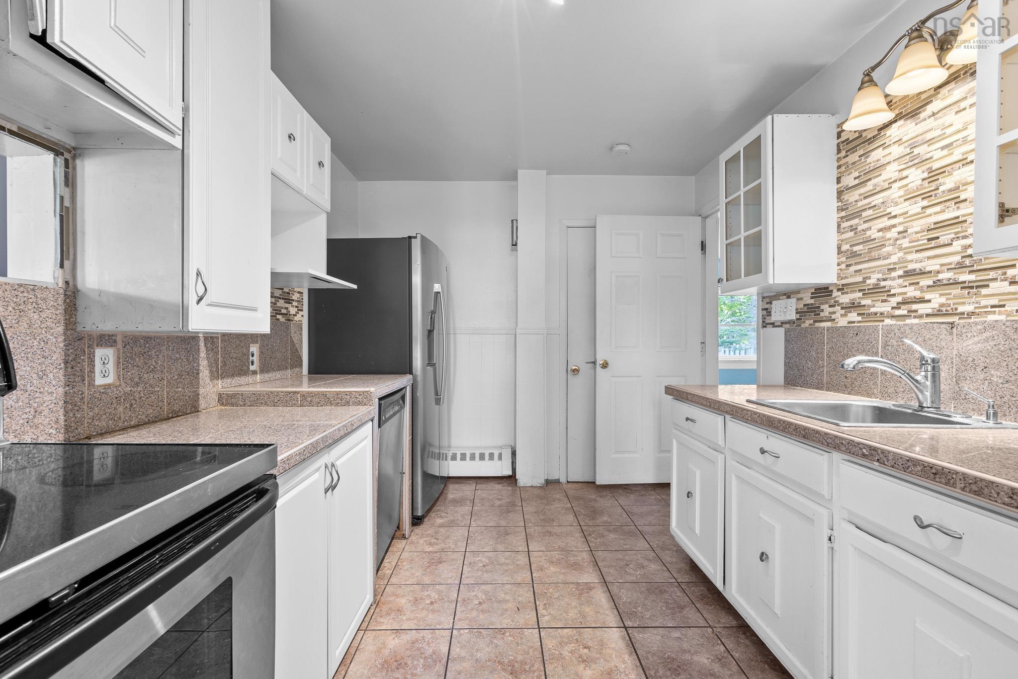 $469,900.00: 2883 Sackville Drive, Upper Sackville