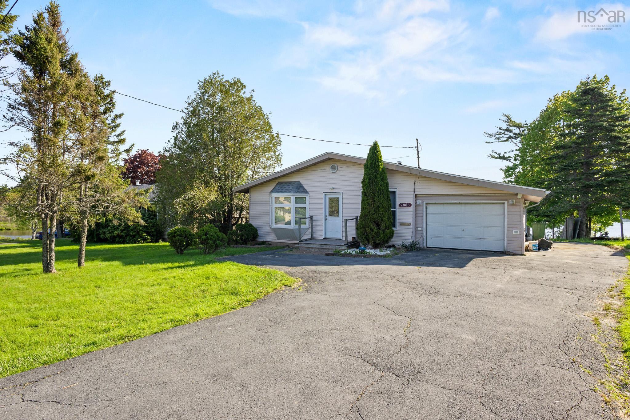 $469,900.00: 2883 Sackville Drive, Upper Sackville