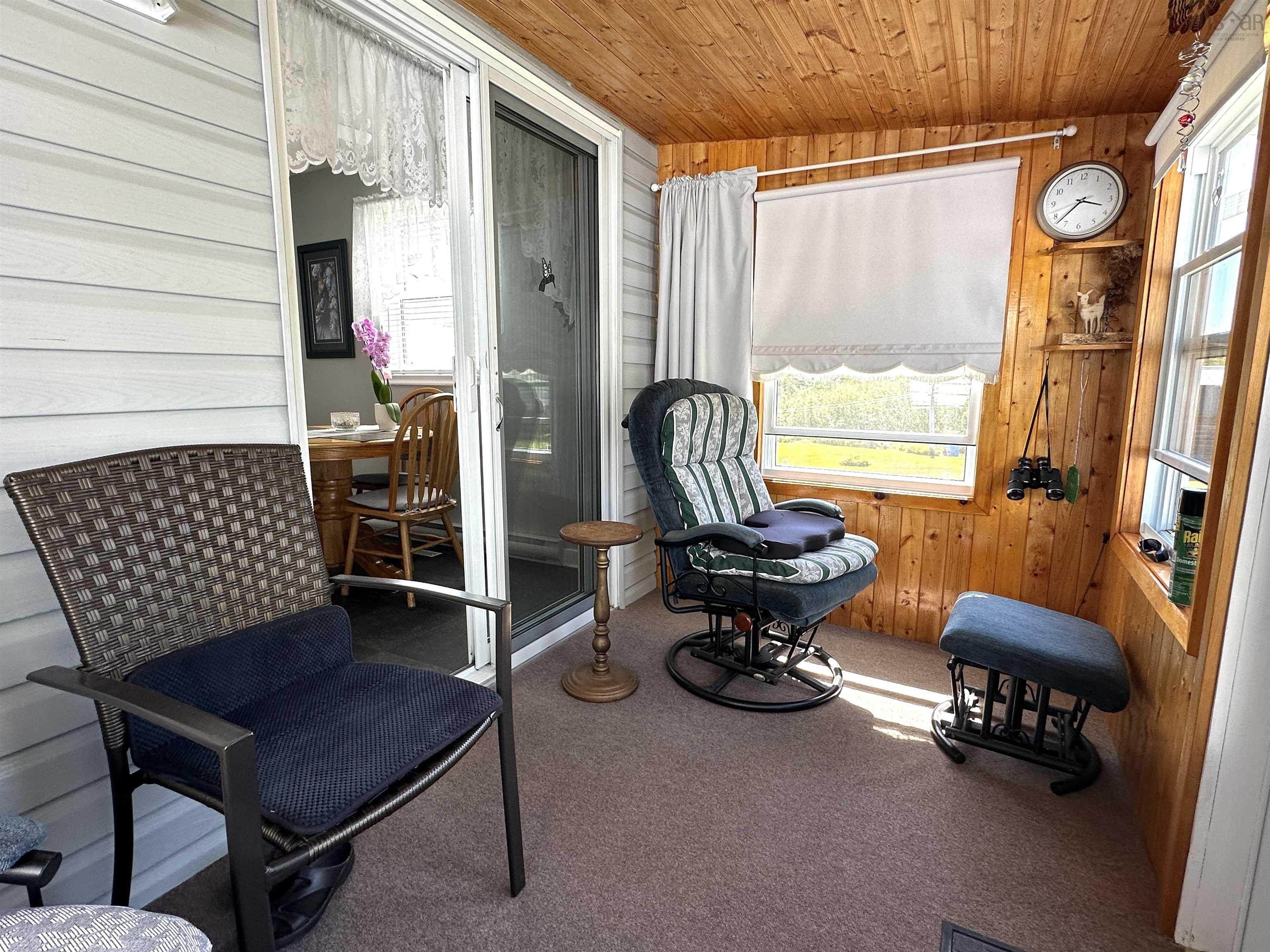 $425,000.00: 6670 Highway 3, Hunts Point