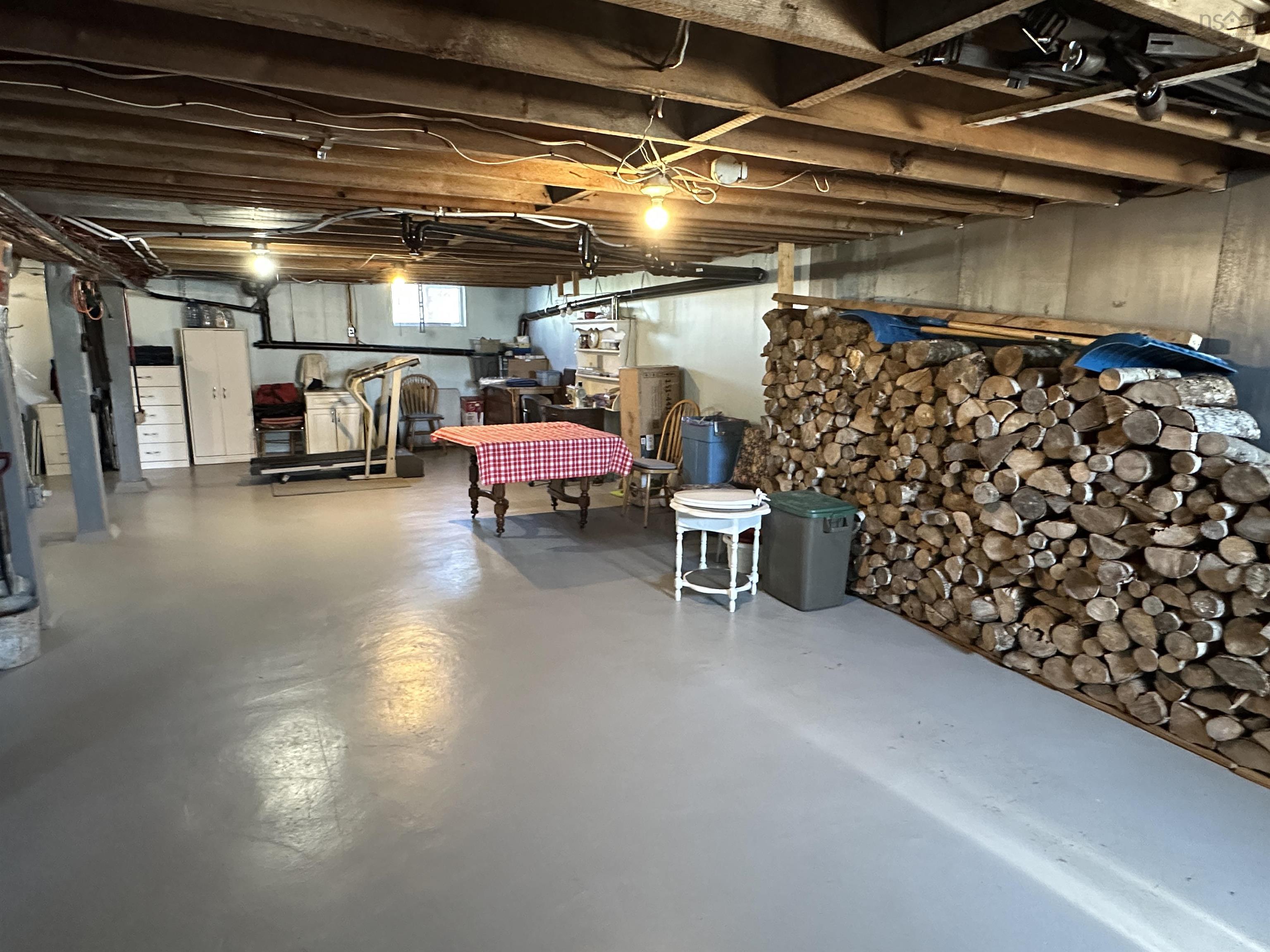 $425,000.00: 6670 Highway 3, Hunts Point