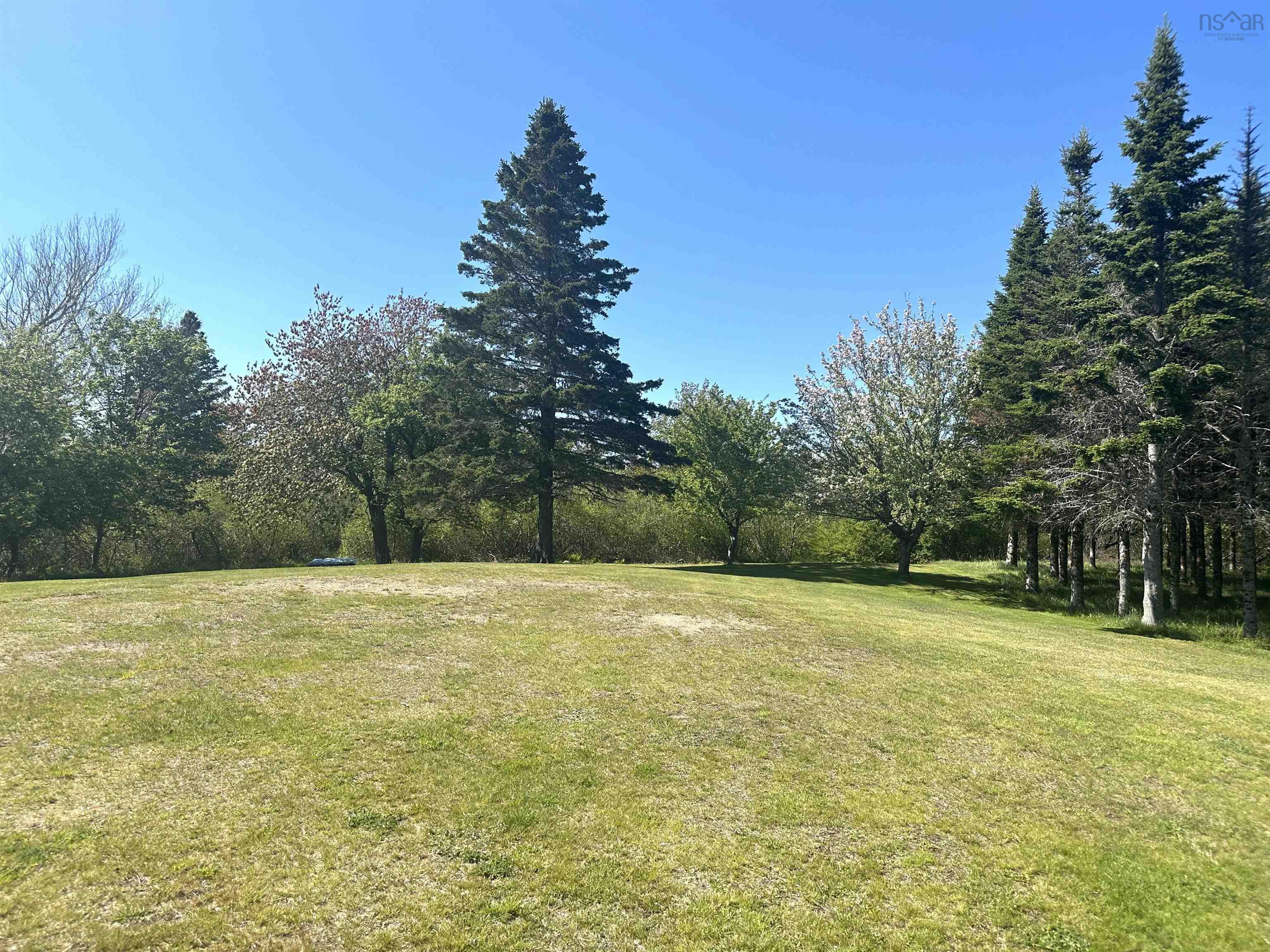 $425,000.00: 6670 Highway 3, Hunts Point