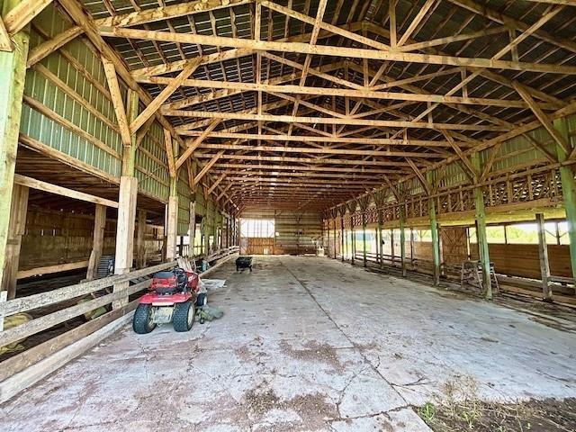 $659,900.00: 7729 Highway 321, Roslin