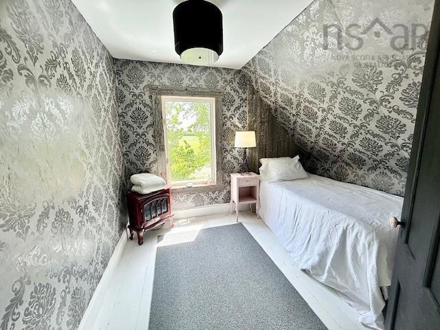 $659,900.00: 7729 Highway 321, Roslin