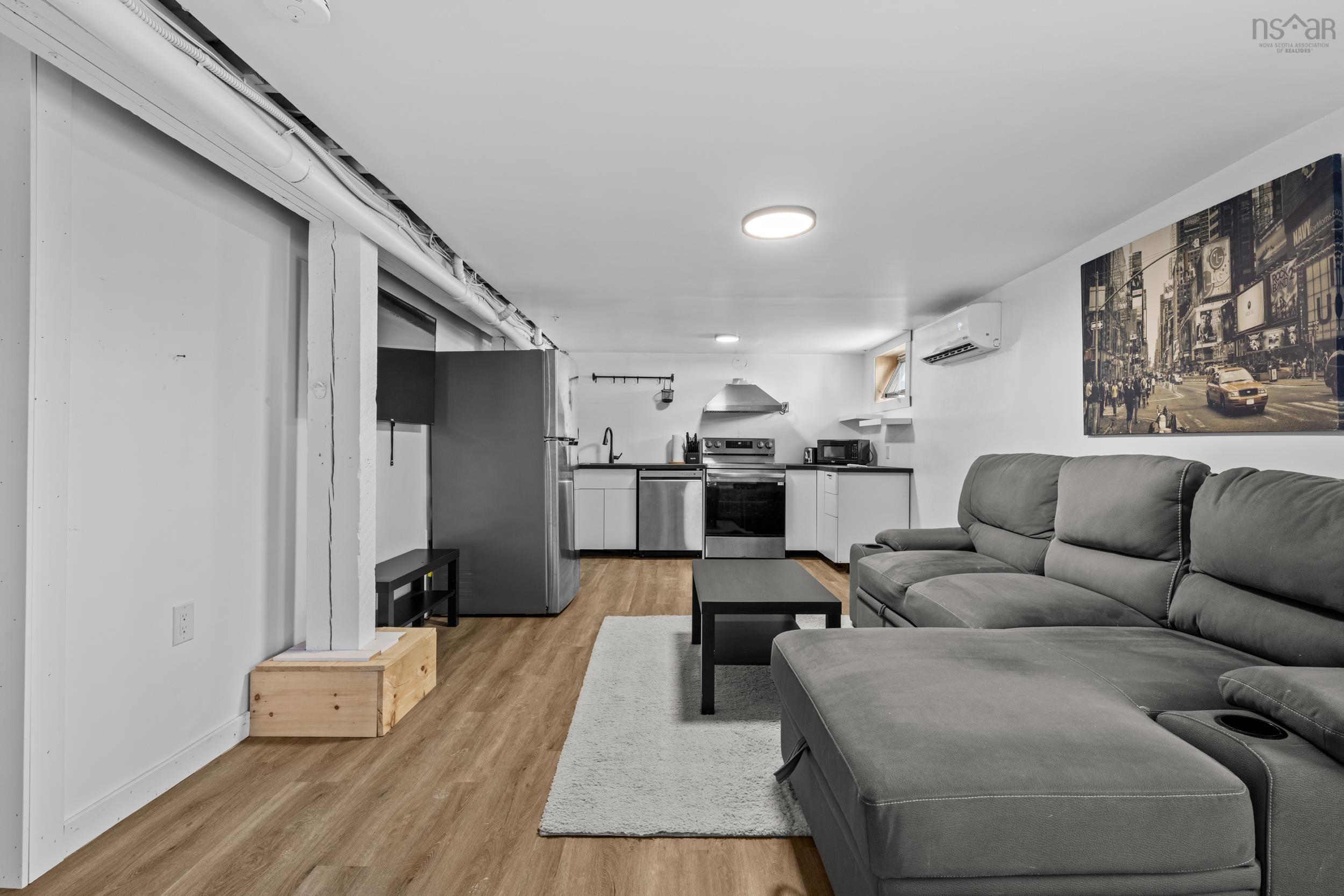 $439,900.00: 29 Auburn Avenue, Halifax