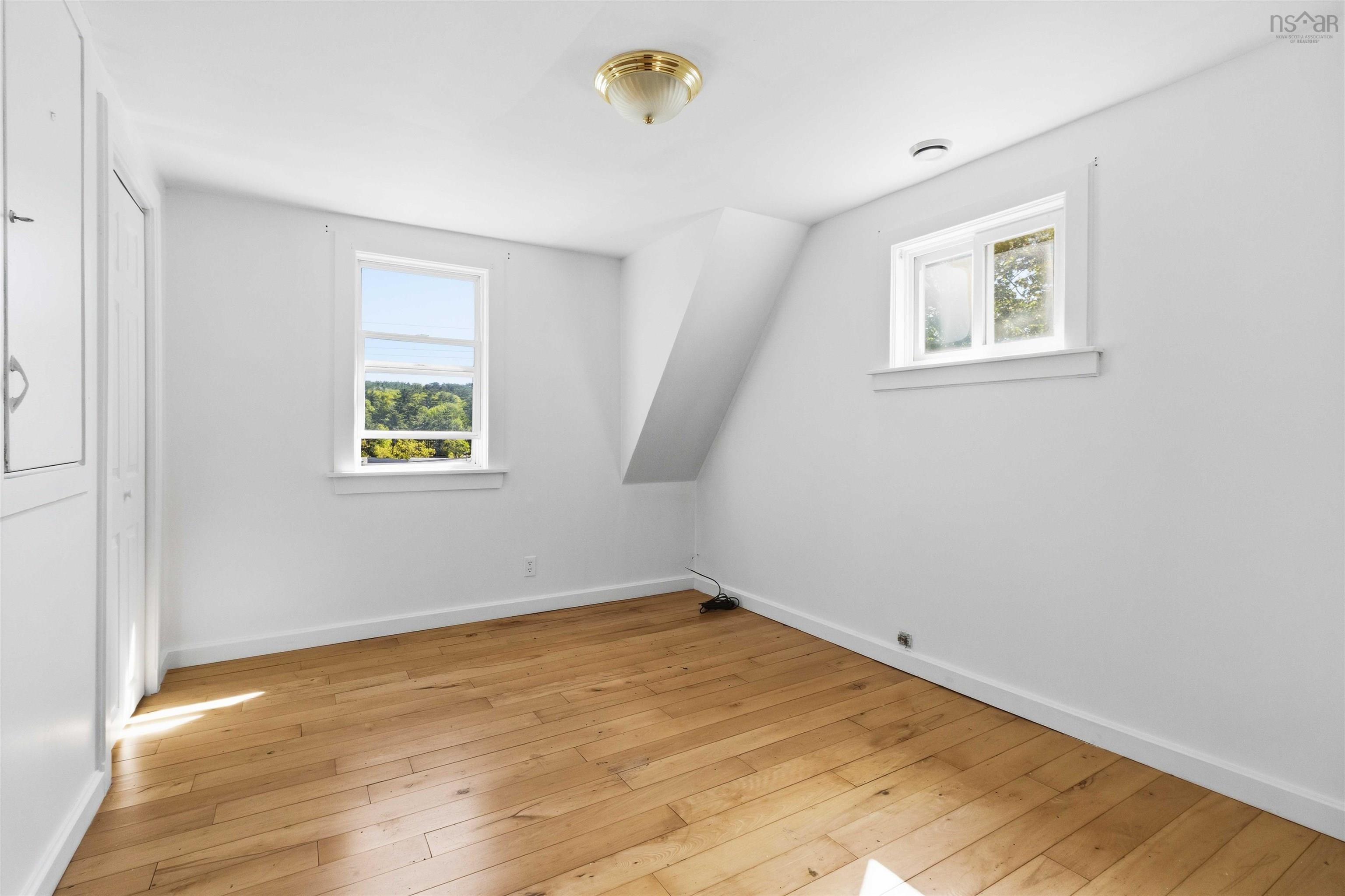 $349,900.00: 114 Lahave Street, Bridgewater