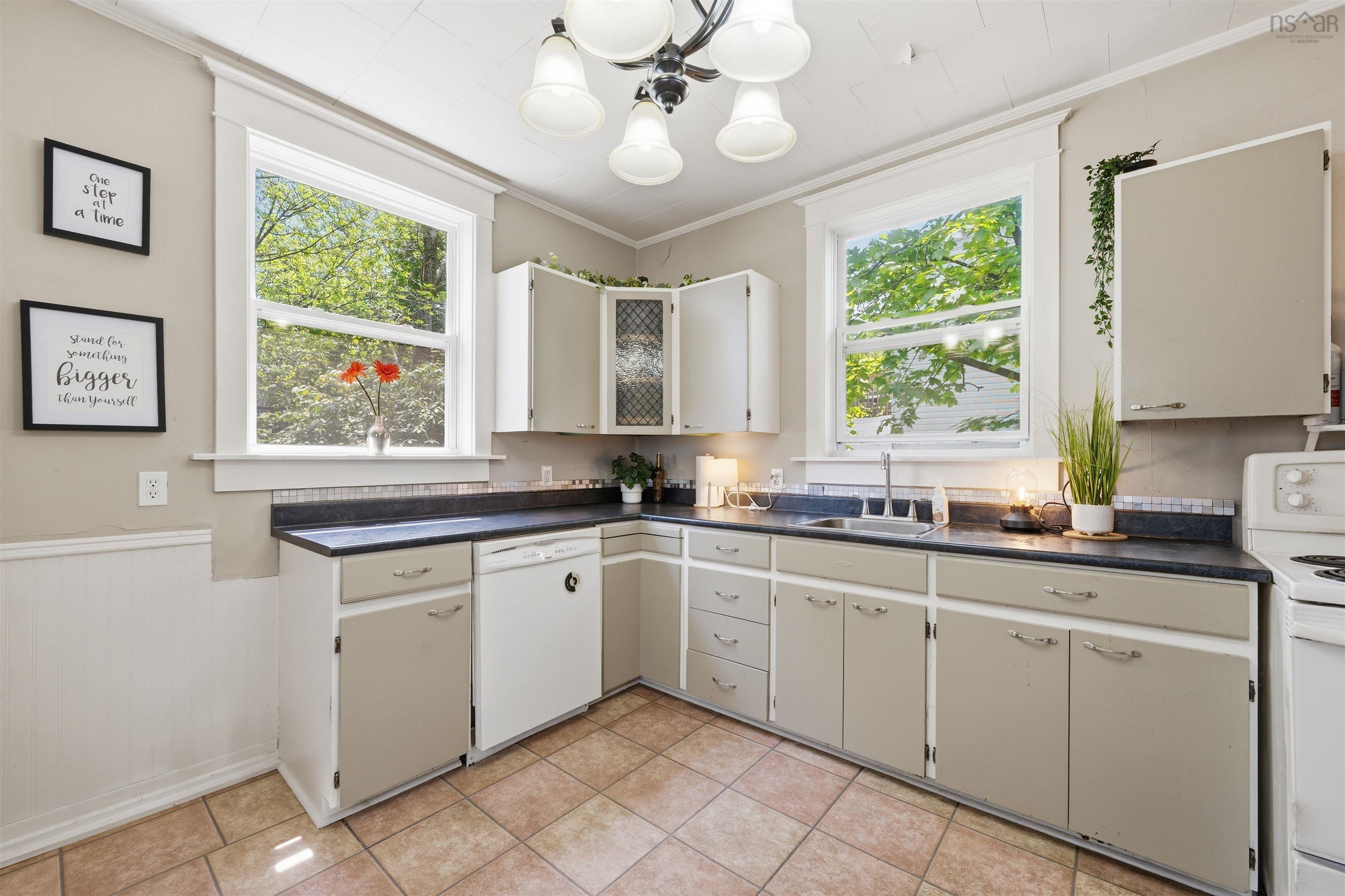 6186 Lawrence Street, Halifax Peninsula, NS (MLS 202613651)