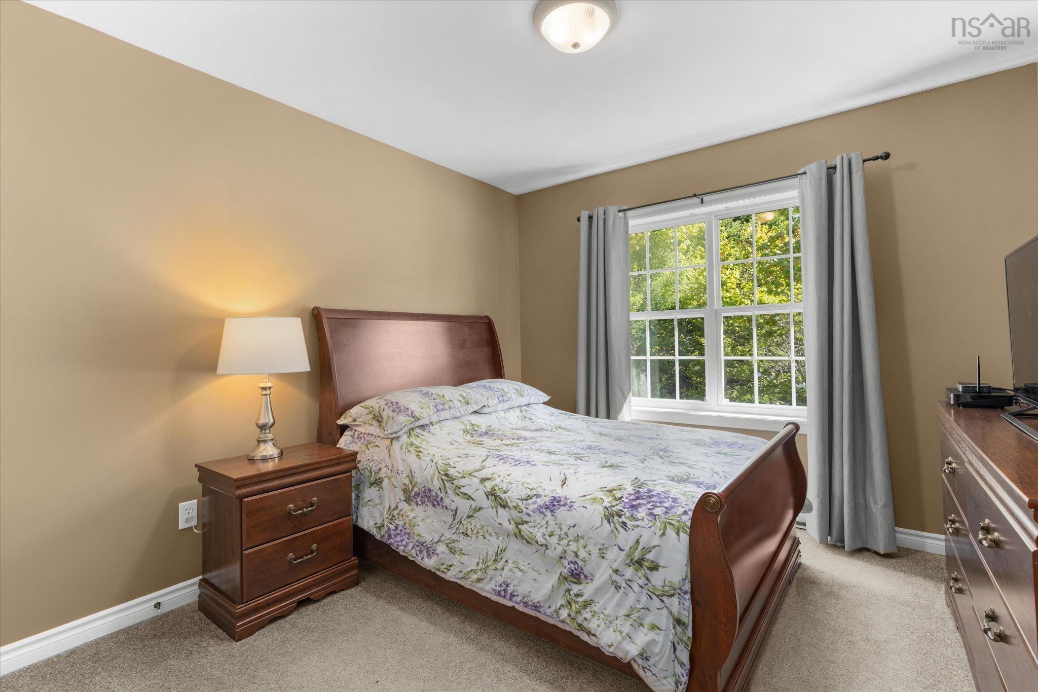 $649,999.00: 650 Sandy Point Road, Sandy Point