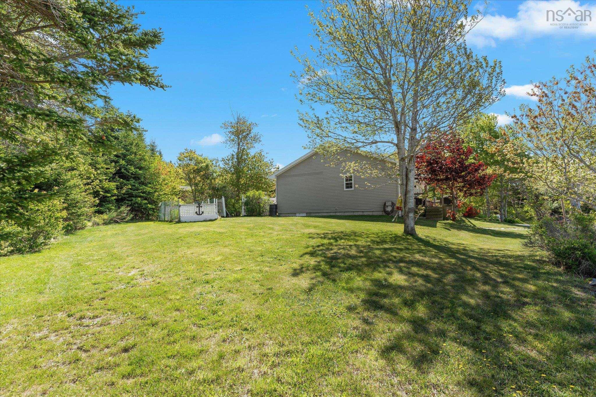 $649,999.00: 650 Sandy Point Road, Sandy Point