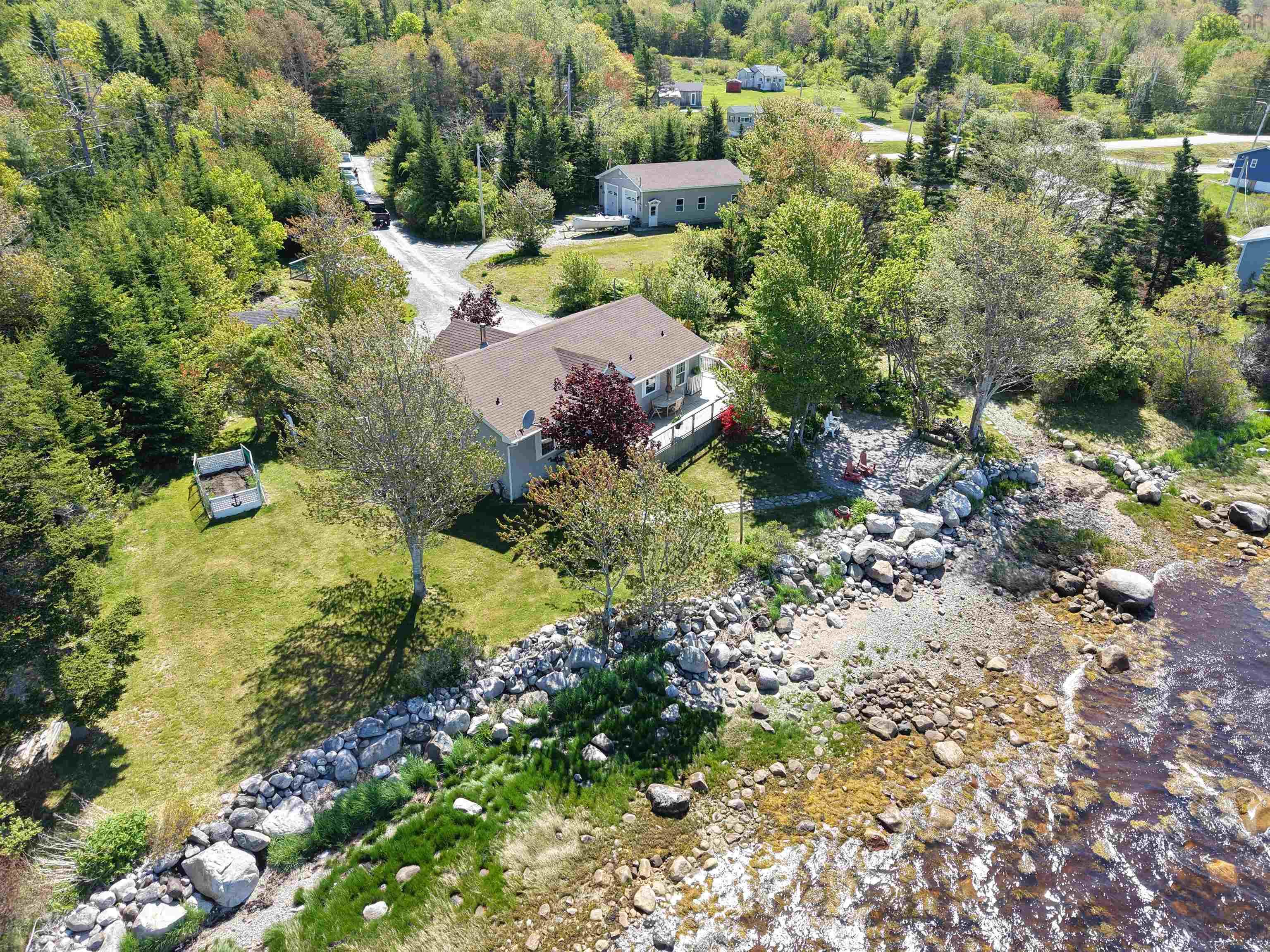 $649,999.00: 650 Sandy Point Road, Sandy Point