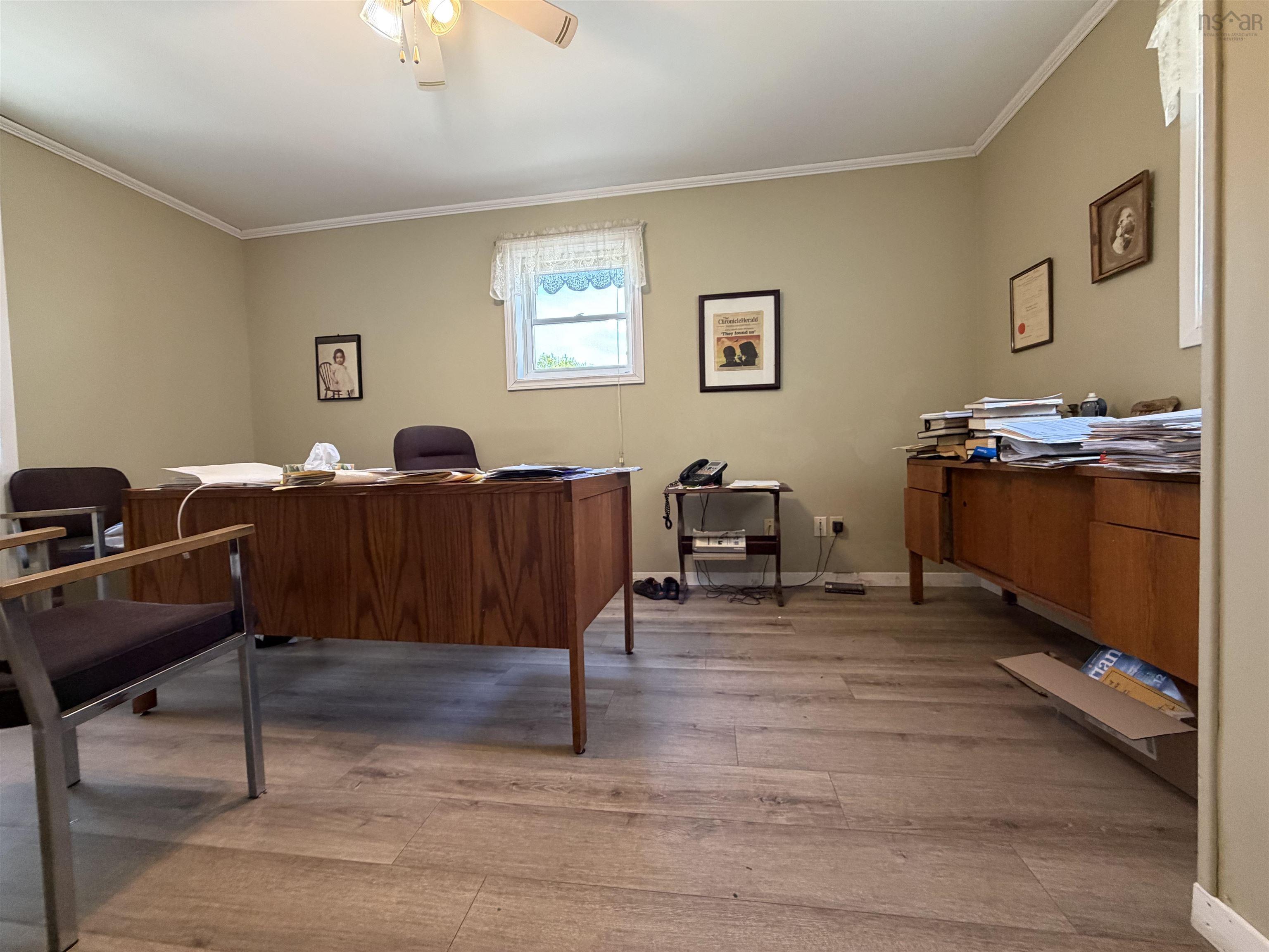 $399,900.00: 736 Highway 2, Elmsdale